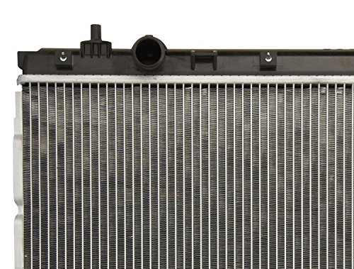 High-Performance Car Radiator - Aluminum Alloy Cooling System for Trucks & SUVs - Perfect for Off-Roading, Towing & Extreme Weather Conditions