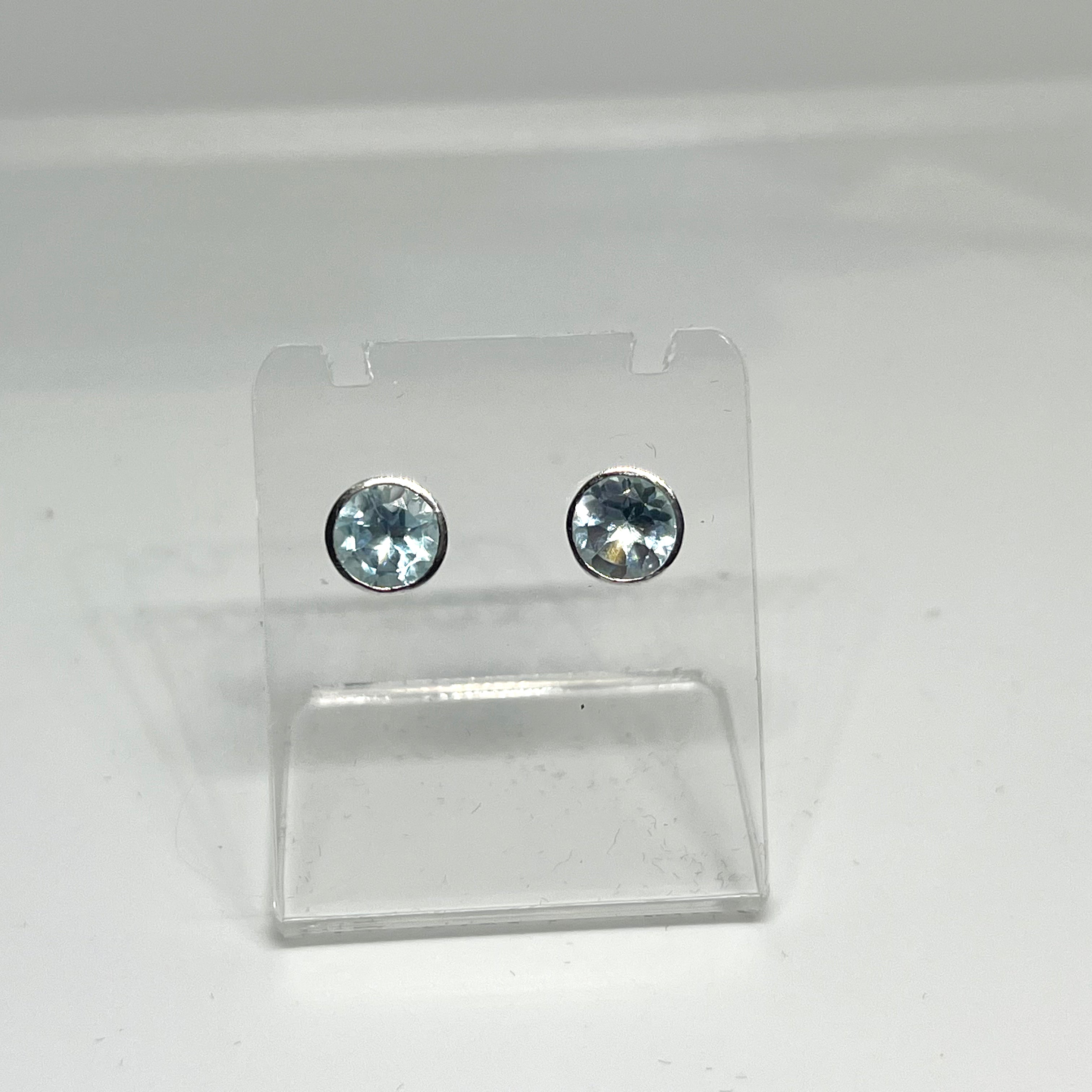 7mm Round Faceted Gemstone Stud Earrings - Decorative Bezel Set for Women, Hypoallergenic Jewelry - Perfect for Daily Wear, Parties & Special Occasions