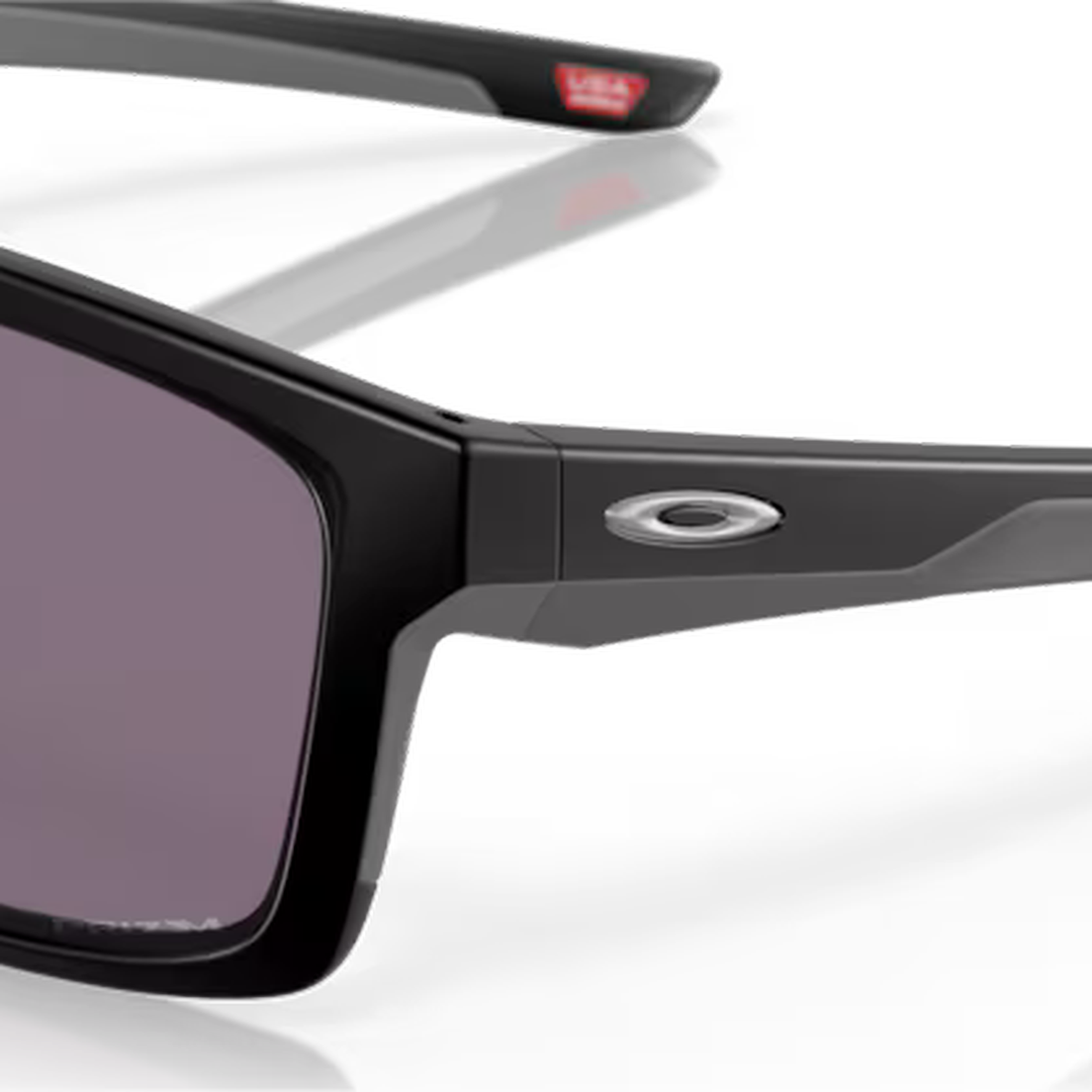 Oakley Mainlink Matte Black/Prizm Grey Polarized Sunglasses 0OO9264 926441 - Stylish UV Protection for Driving, Running & Outdoor Activities