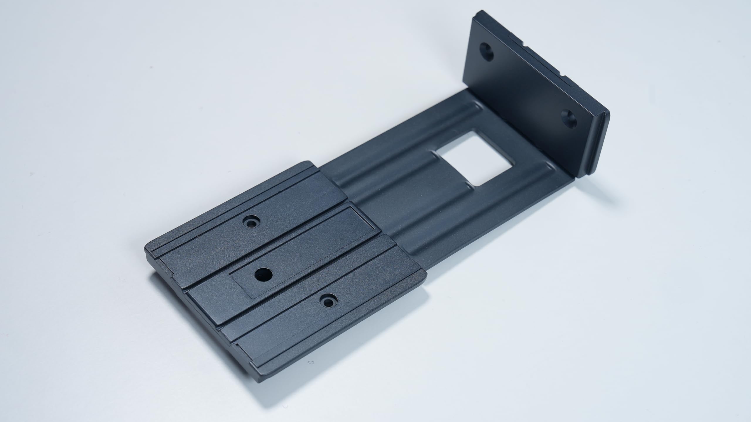 Yealink UVC34 4K Webcam Wall Mount Bracket (BRK-VC118) - Universal Mount for Wall, TV Stand & Tripod - Perfect for Video Conferencing, Live Streaming & Home Office Setup