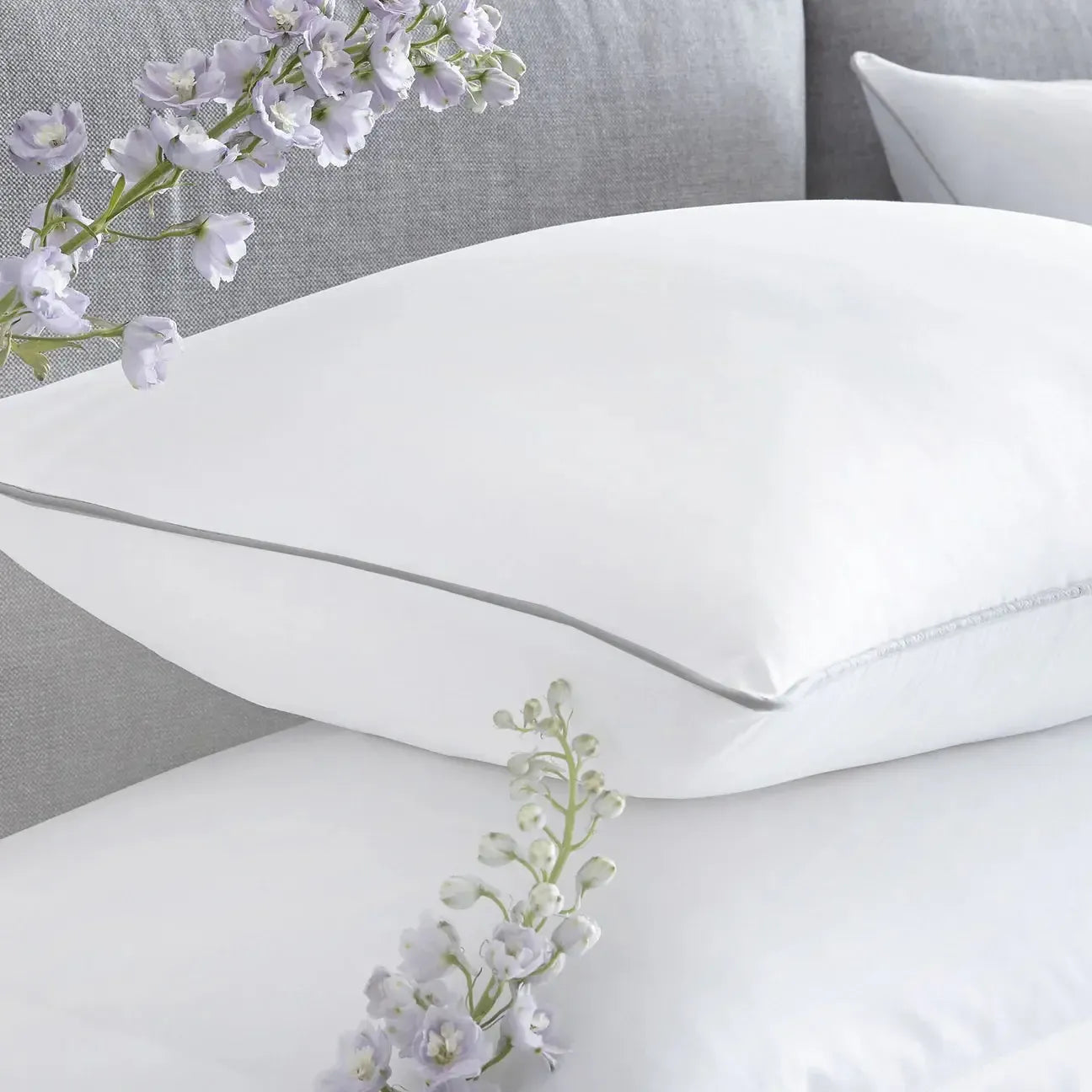 Appletree Boutique 200 Thread Count Duvet Cover Set - Queen Size White Bedding - Soft & Breathable Cotton for Cozy Bedroom Decor