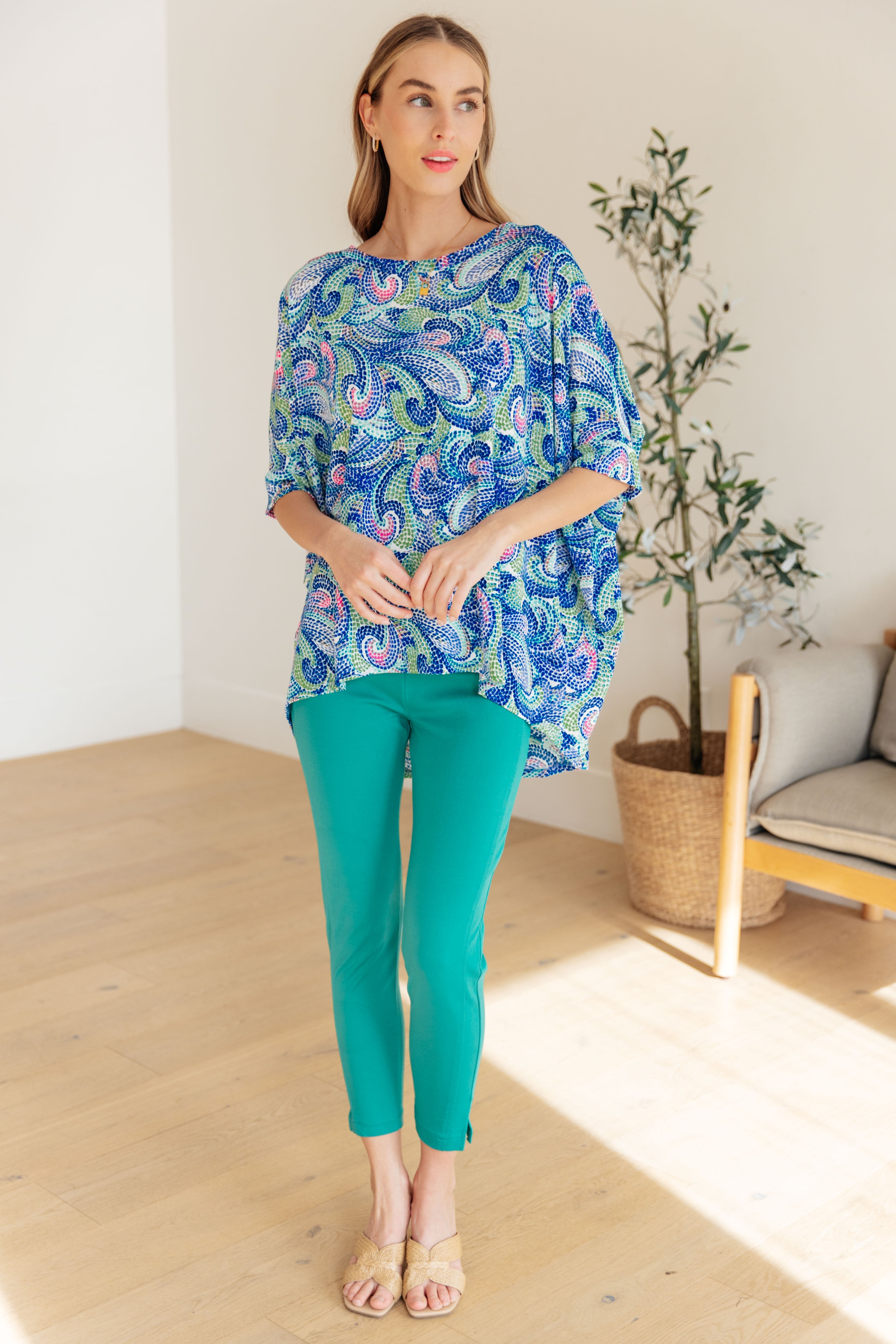 Dear Scarlett Painted Blue Mix Essential Blouse - Women's Fashion Floral Print Top for Casual Wear, Office & Date Night Outfits