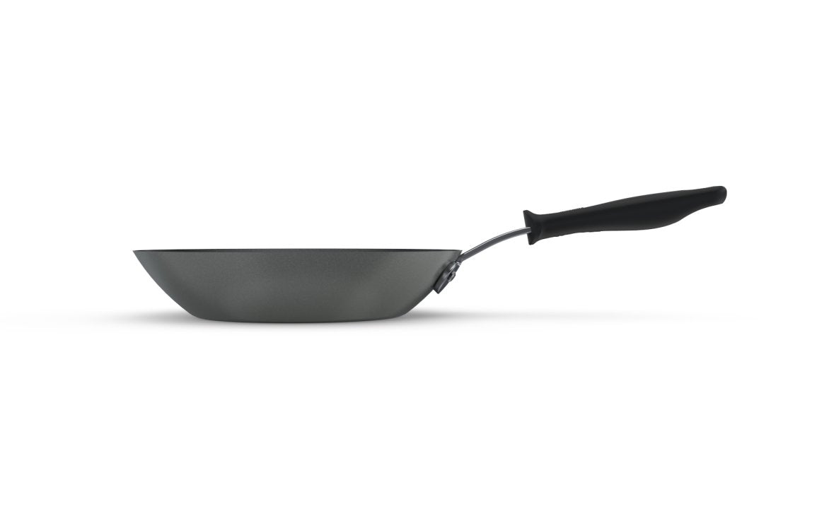 Vollrath 9.5 Inch Carbon Steel Fry Pan - Professional Restaurant Quality Skillet for Searing, Frying & Cooking - Perfect for Home Kitchens & Commercial Use