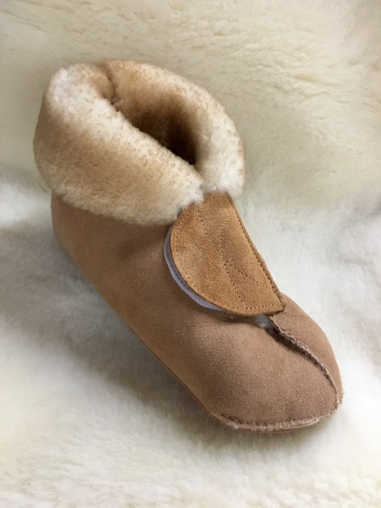Sheepskin Health Healing Boots for Men & Women - Comfortable Therapeutic Footwear for Pain Relief & Circulation - Perfect for Home, Office & Post-Surgery Recovery
