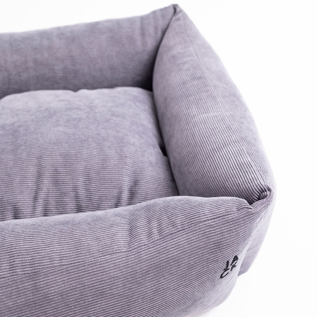 Premium Faux Suede Dog Bed - City Model in Dark Gray | Ultra Soft & Comfortable Pet Bed for Small to Medium Dogs | Perfect for Living Room, Bedroom, or Crate Use