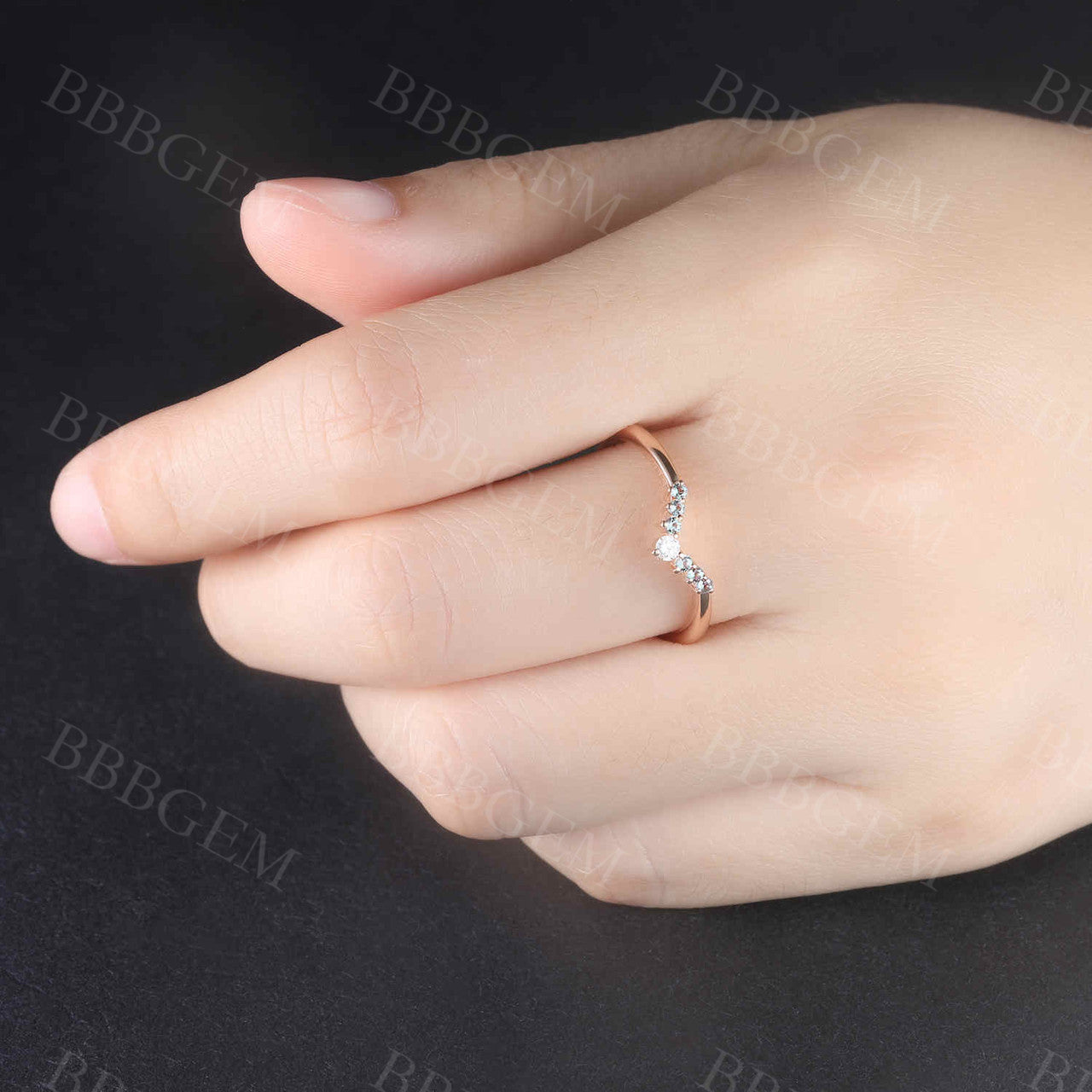 Exquisite Curved Alexandrite & Moissanite Wedding Band Ring – Elegant Engagement, Anniversary, or Bridal Jewelry Gift
