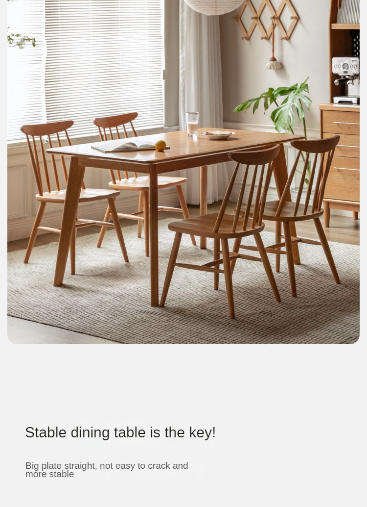 **Solid Oak Wood Extendable Dining Table - Expandable for 6 to 8 Seats - Perfect for Small Spaces & Entertaining Guests**