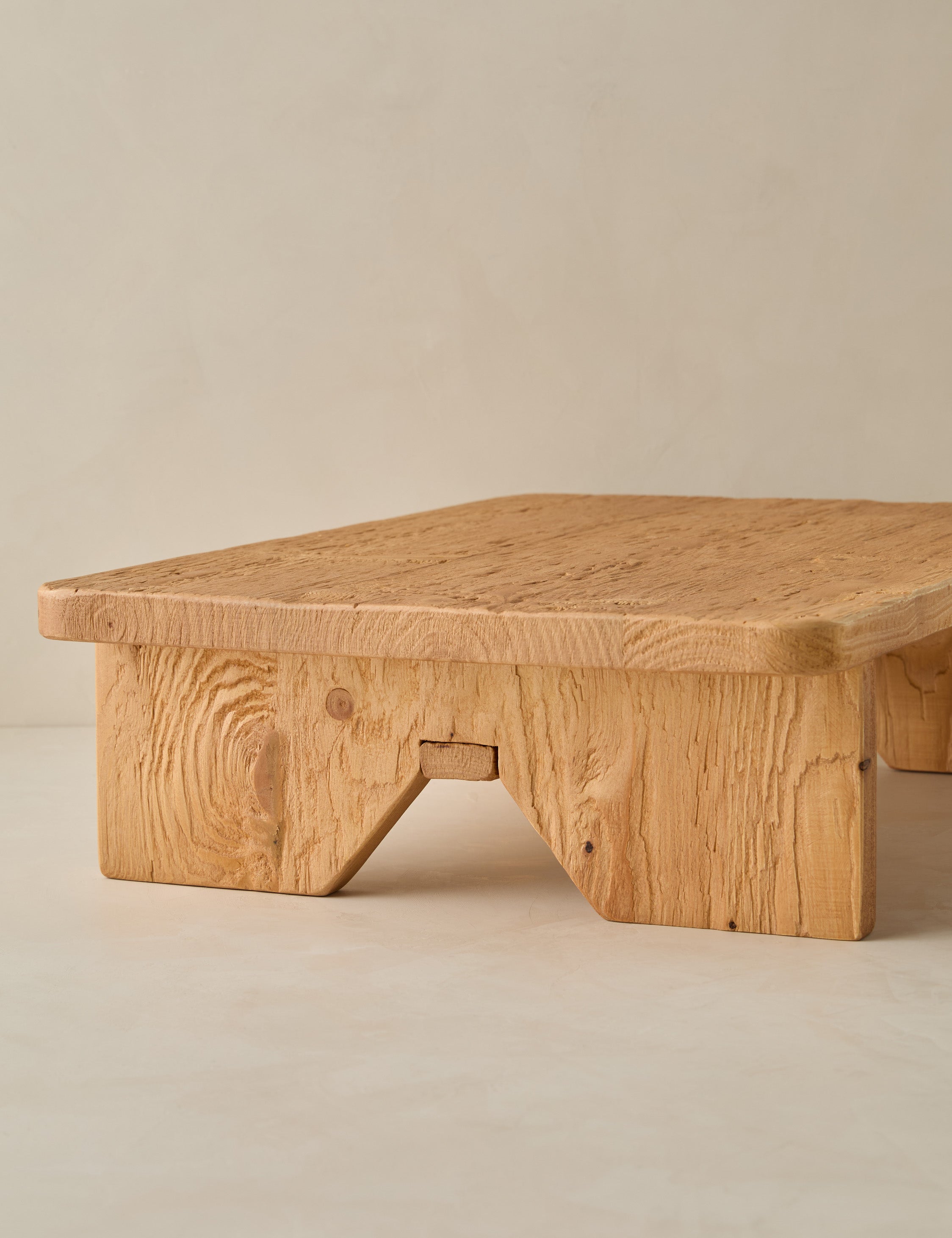 Premium Wooden Charcuterie Board with Feet - Elegant Cheese & Charcuterie Serving Tray for Entertaining - Perfect for Wine Parties, Holiday Gatherings & Gourmet Appetizers