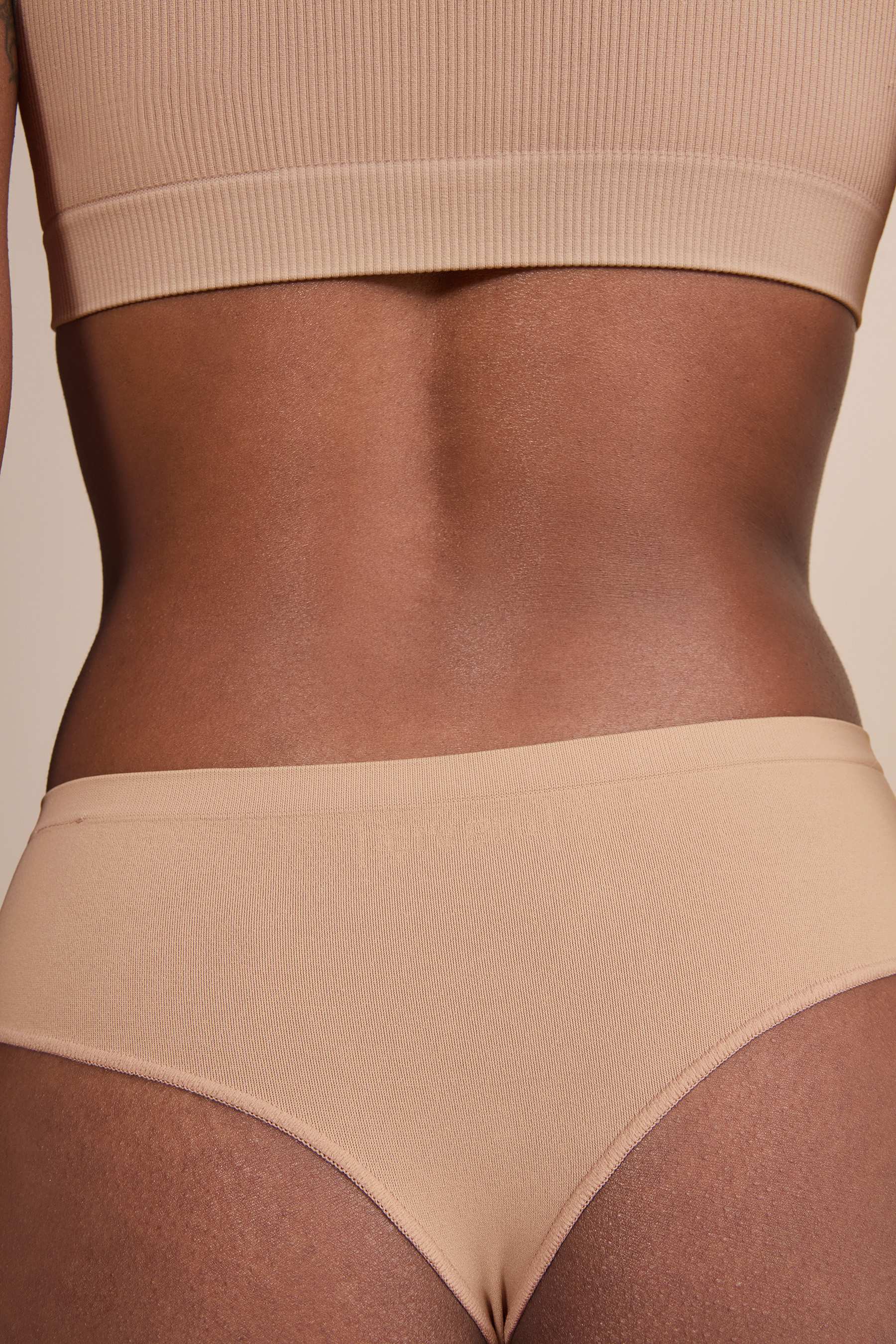 Seamless Straight Bra - Wireless Comfort Bras for Women - Everyday Wear, Yoga, Workout & Lounge