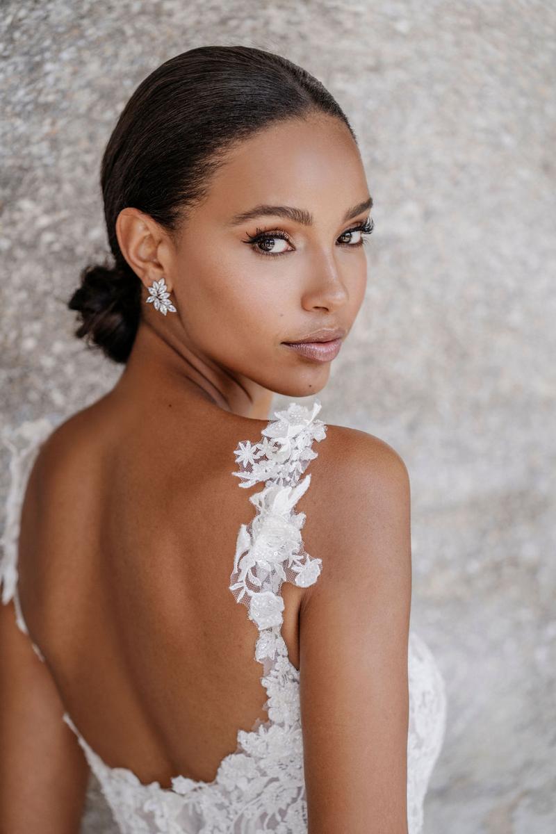 Allure Bridals Couture Wedding Dress C657 - Elegant A-Line Gown for Bridal, Prom & Formal Events