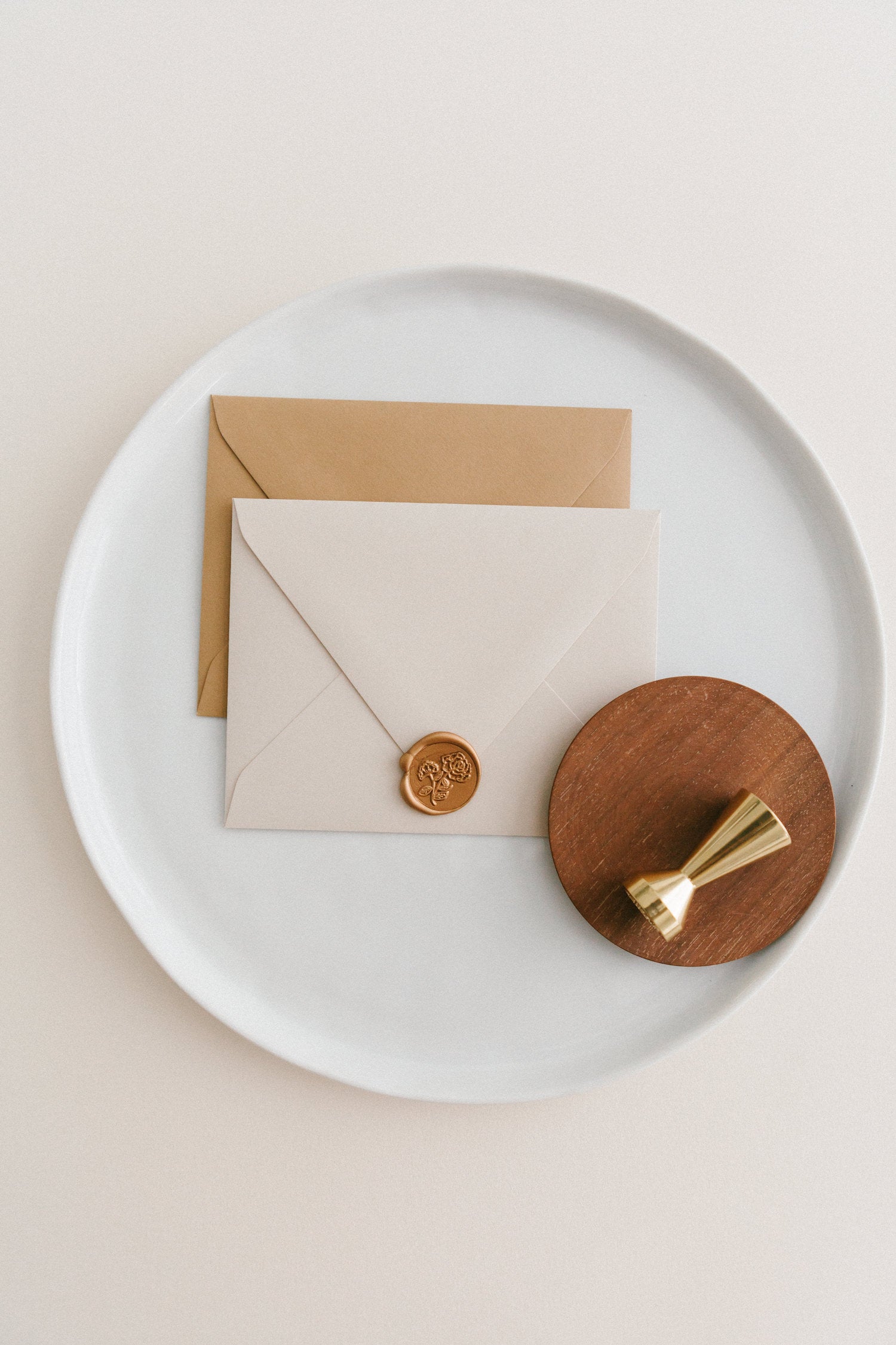 Elegant Garden Rose Wax Seal Stamp for Wedding Invitations, Letters & DIY Crafts - Vintage Style Wax Seal Kit for Envelopes, Scrapbooking & Gift Wrapping