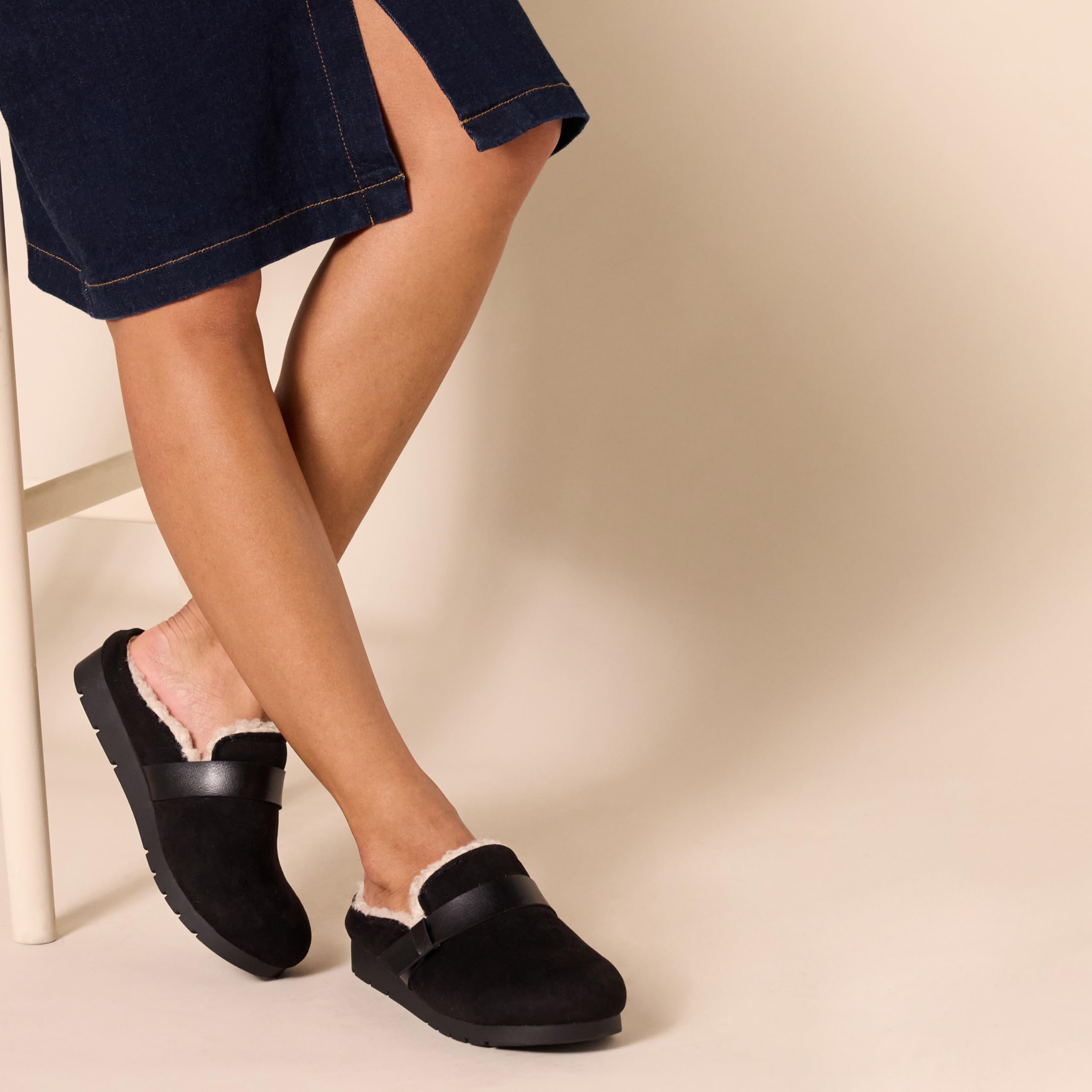 Amazon Essentials Women's Backless Shearling Memory Foam Mule Slippers - Cozy Indoor House Shoes for Relaxing at Home, Spa Days & Lounging