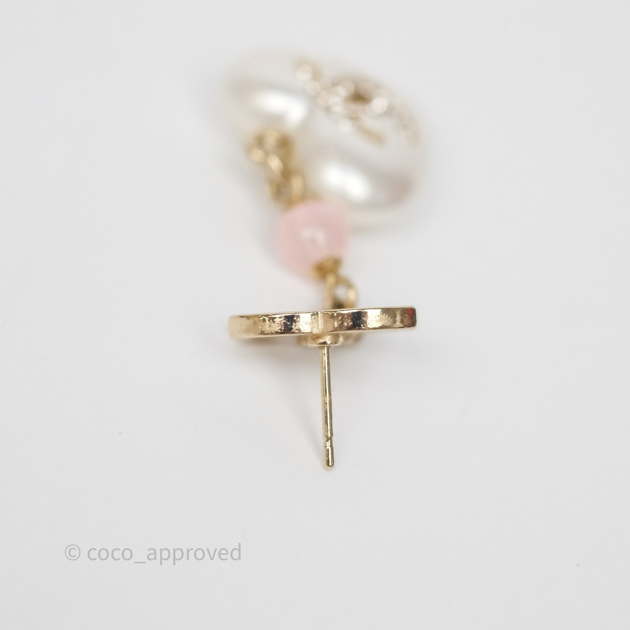 Chanel CC Pink Bead Heart Pearl Crystal Drop Earrings in Gold Tone - Elegant Luxury Jewelry for Women, Perfect for Parties, Weddings & Special Occasions
