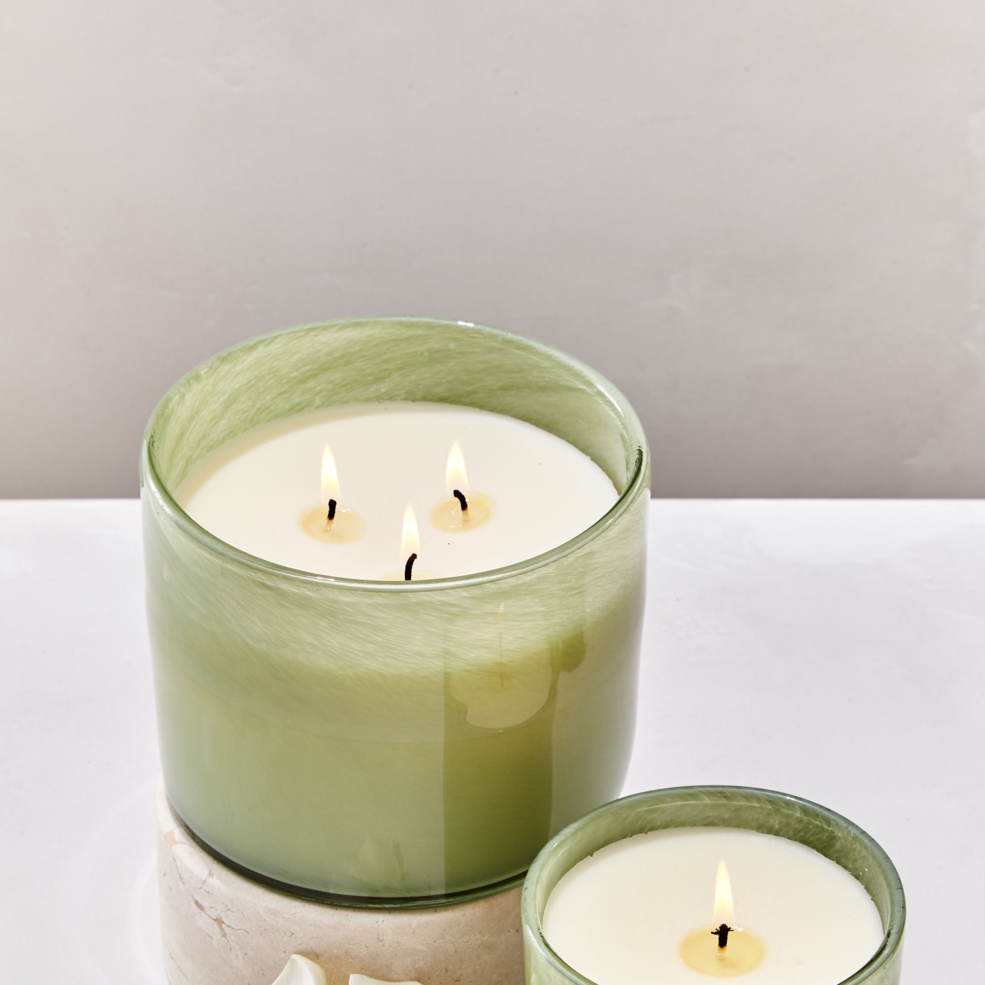 Fresh Cut Gardenia Scented Candle - Long-Lasting Fragrance for Home, Spa & Romantic Ambiance | Perfect for Relaxation, Meditation & Aromatherapy