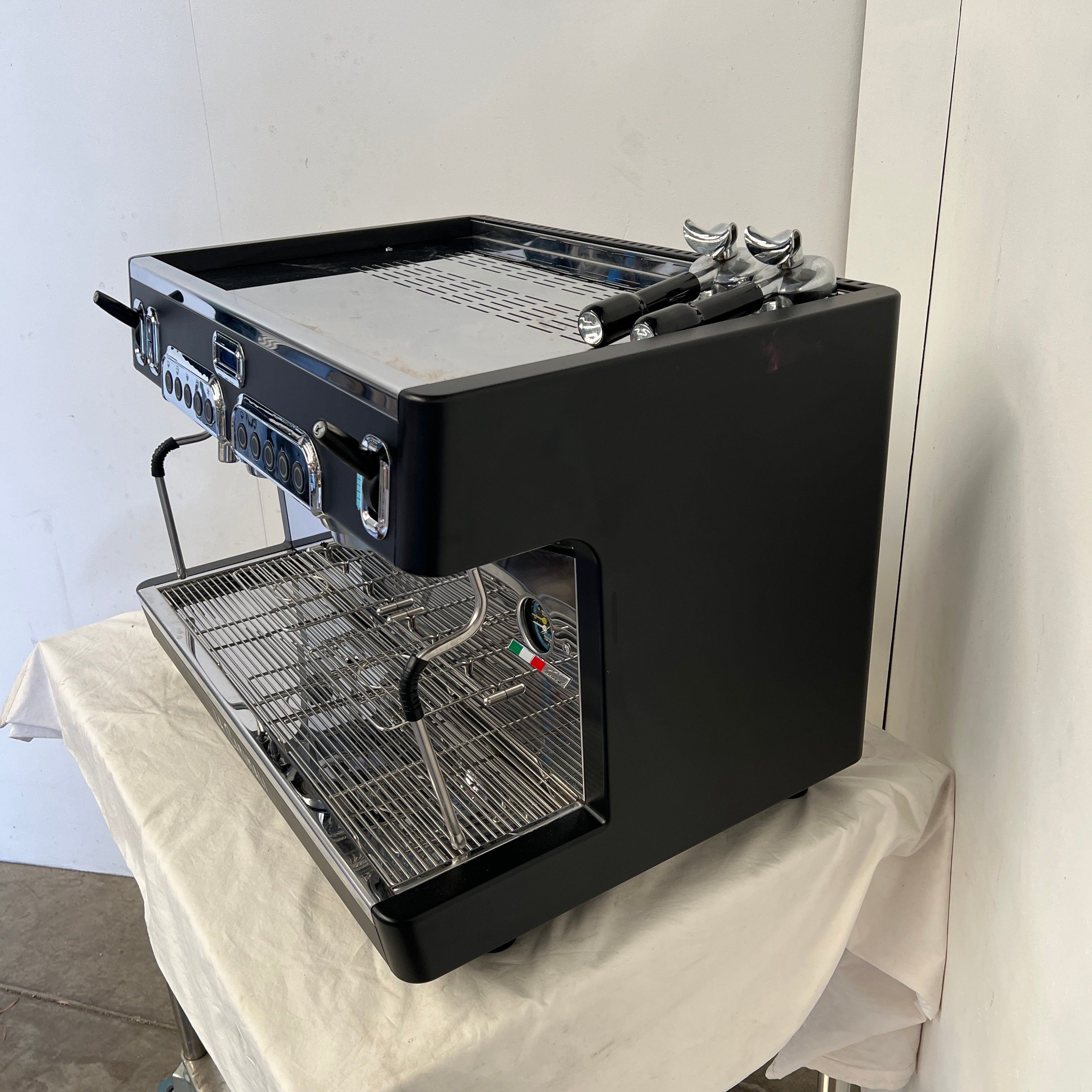 Carimali Cento 50 E2 2 Group Commercial Espresso Machine for Coffee Shops & Restaurants - Professional Barista Equipment for High Volume Brewing