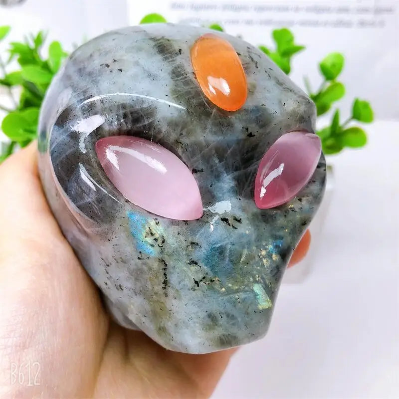 8CM Natural Labradorite Alien Skull Crystal Carving - Healing Energy Stone for Meditation, Reiki & Home Decor - Unique Halloween Gift & Spiritual Decor (1PC)