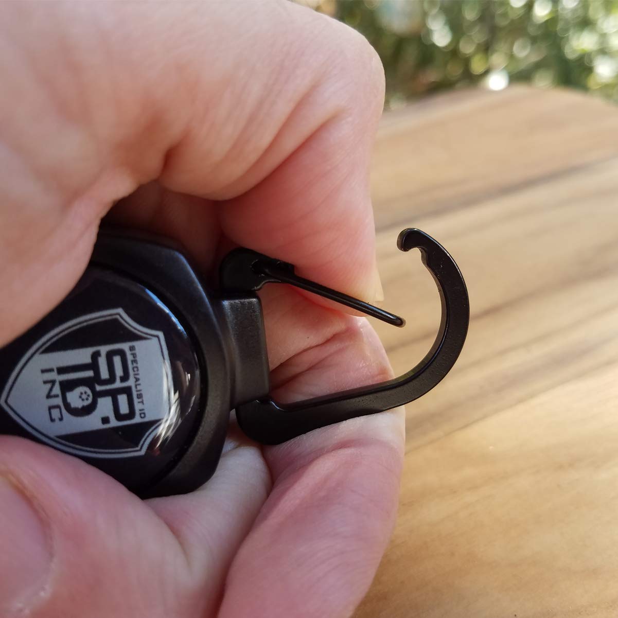 25 Pack Heavy Duty Retractable Badge Reels with ID Holder & Keychain - Strong Carabiner Belt Clip - Kevlar® Cord Lanyard for Keys, Access Cards & Security Badges - Perfect for Offices, Hospitals, Schools & Corporate Events