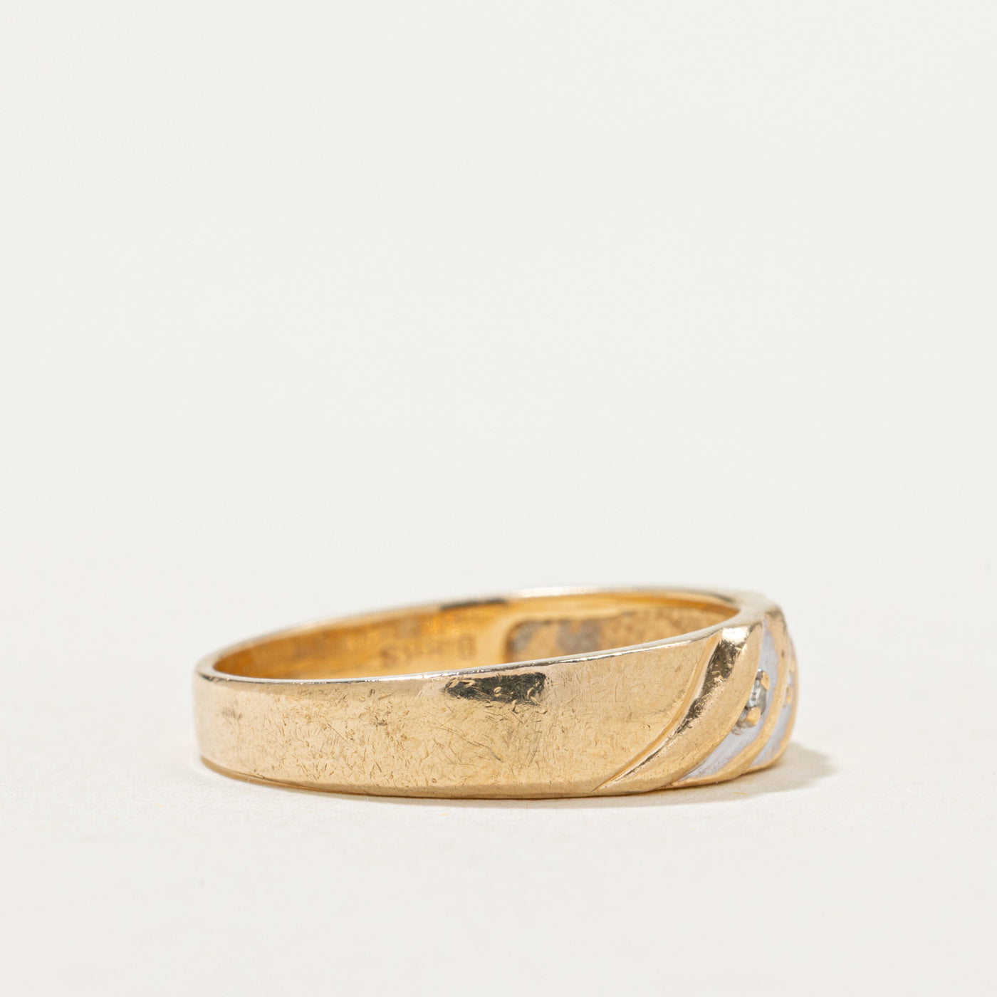 14K Gold Three Stone Diamond Diagonal Grooved Ring - 0.015ctw, Size 6 | Elegant Wedding Band, Anniversary Gift for Her, Perfect for Bridal Jewelry & Special Occasions