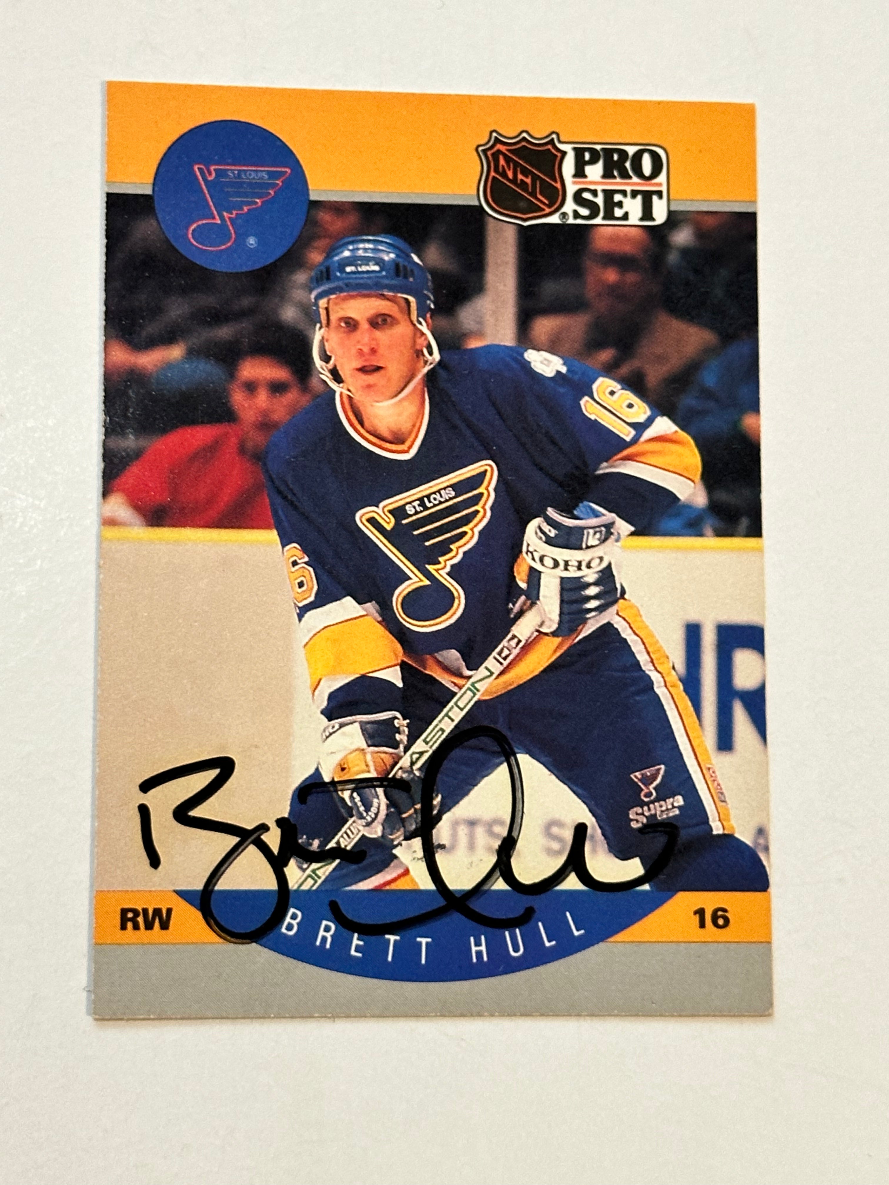 Brett Hull Autographed Hockey Card with COA - Authentic Collectible Memorabilia for NHL Fans and Sports Enthusiasts