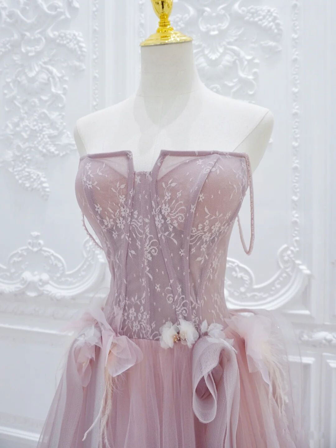 Elegant A-Line Pink Tulle Lace Long Prom Dress - Formal Evening Gown for Homecoming, Wedding, and Special Occasions