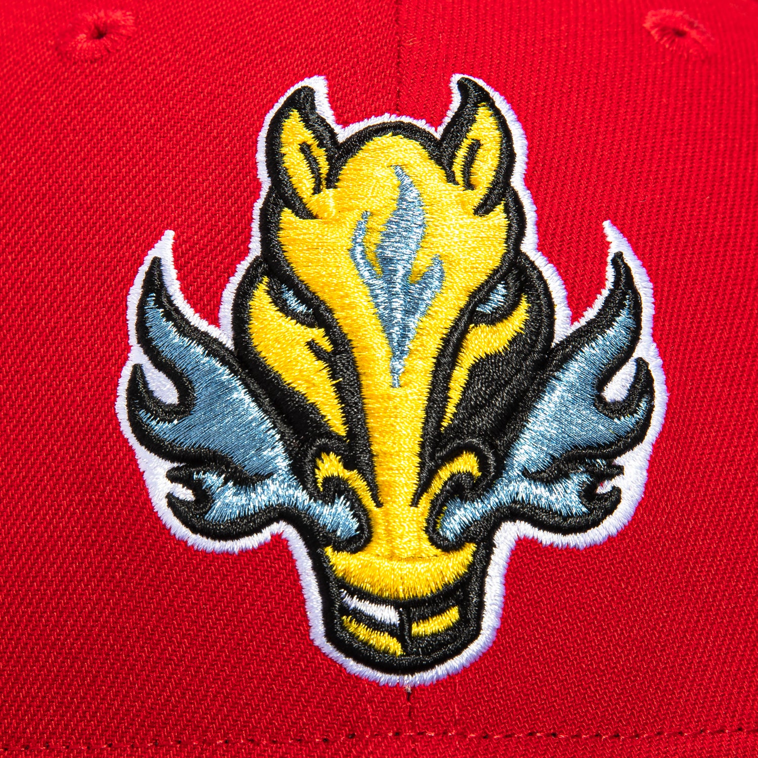 New Era 59Fifty Calgary Flames 30th Anniversary Patch Blastie Snapback Hat - Red & Black NHL Hockey Cap for Men & Women - Perfect for Games, Fan Gear & Streetwear Fashion
