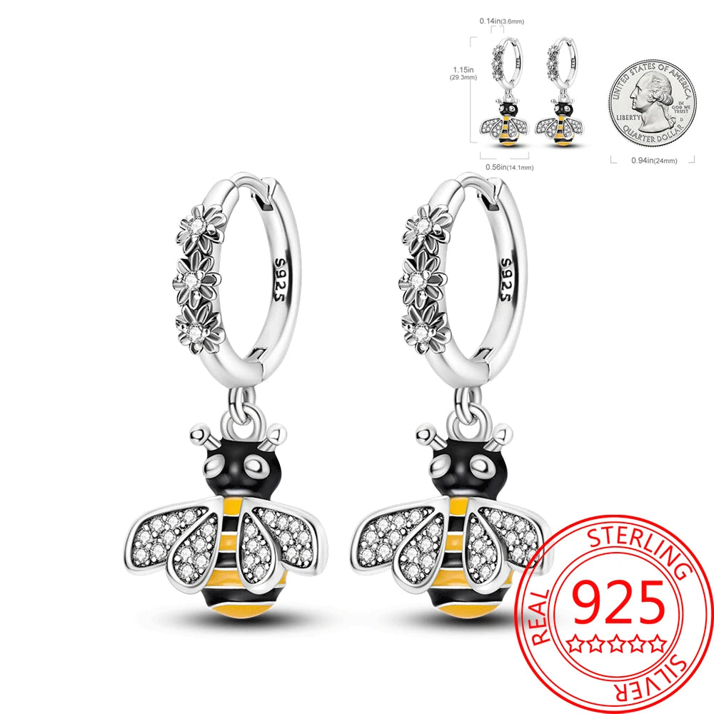 Cute Bee Earrings for Girls - Gold Plated Dainty Honeycomb Jewelry Gift for Women & Teens - Perfect for Everyday Wear, Parties & Gifts