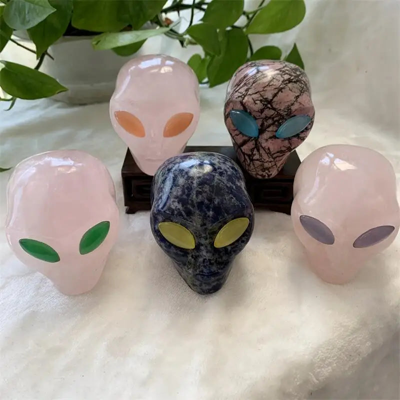 8cm Natural Rose Quartz Crystal Skull Carving - Chakra Healing Stone, Reiki Energy, Alien Design - Perfect for Meditation, Home Decor & Unique Gifts