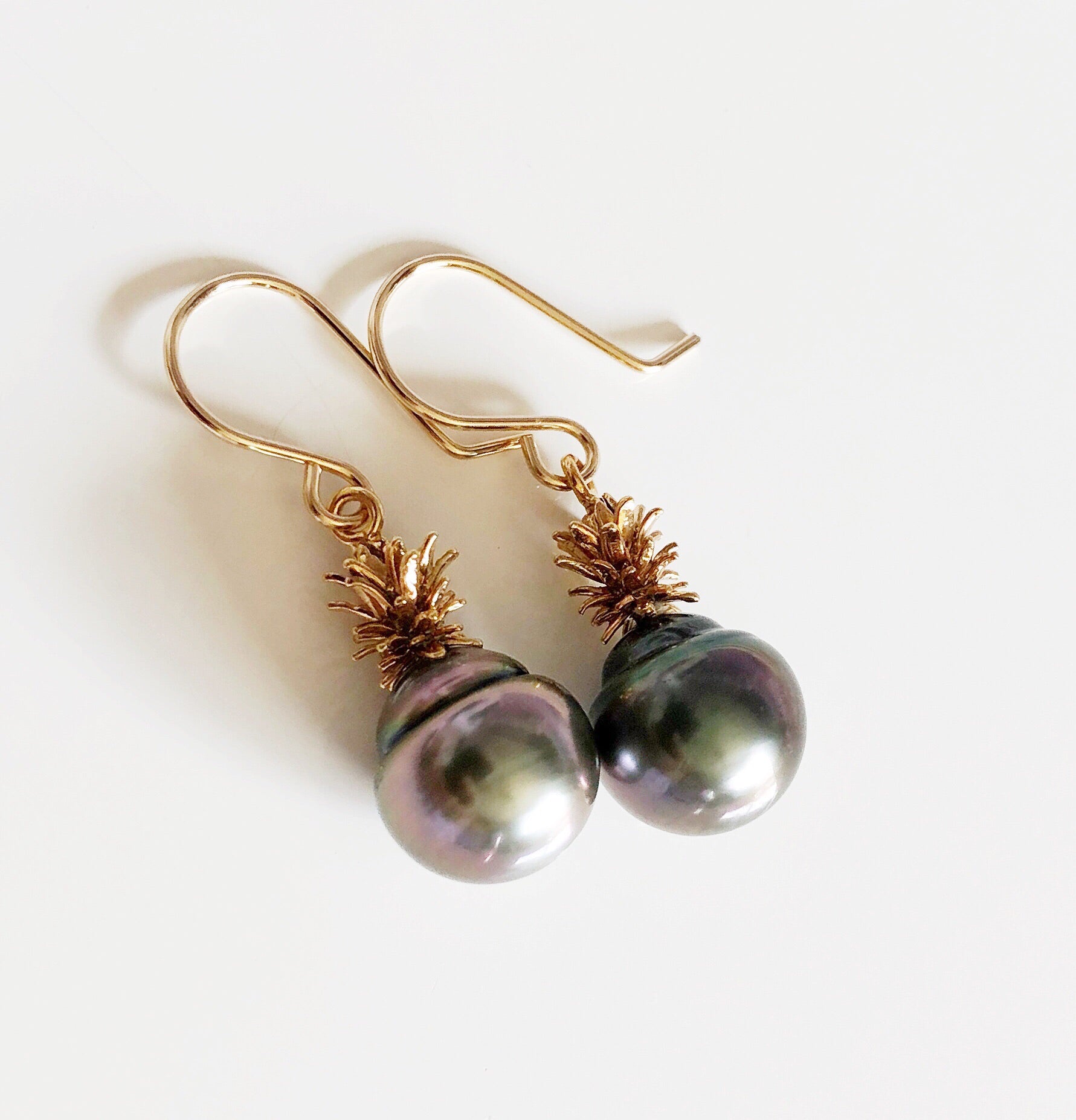 Exquisite Tahitian Pearl Earrings with Pineapple Design (E519) - Perfect for Weddings, Parties & Special Occasions