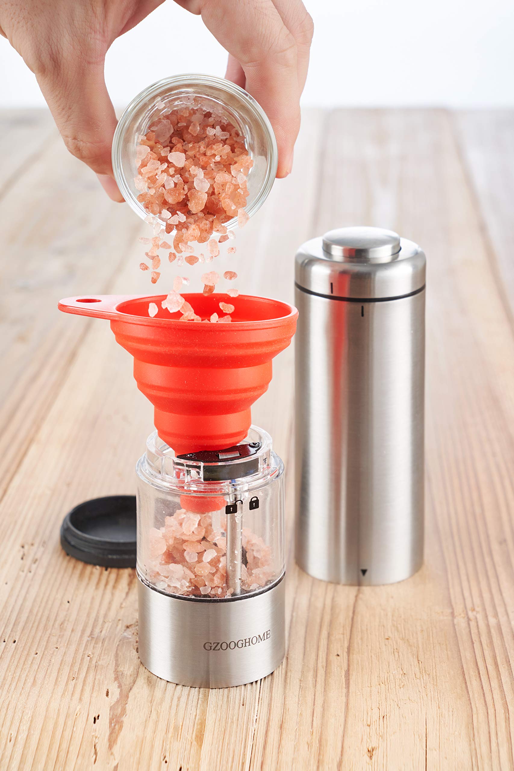 Electric Salt and Pepper Grinder Set - Battery Operated Automatic One-Handed Mill with Adjustable Coarseness & Funnel - Perfect for Kitchen, Dining Table & Camping (Non-Rechargeable Batteries)