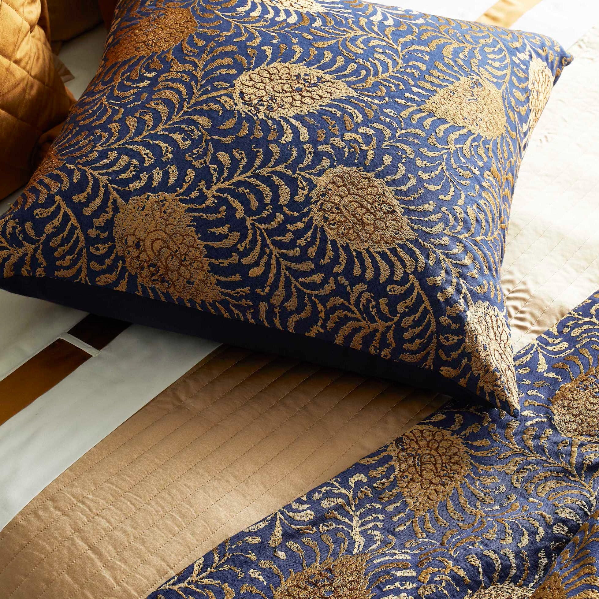 Kinrande Euro Sham Pillow Cover - Luxury Jacquard Decorative Pillowcase for Sofa, Bed, Couch - Perfect for Home Decor, Living Room & Bedroom