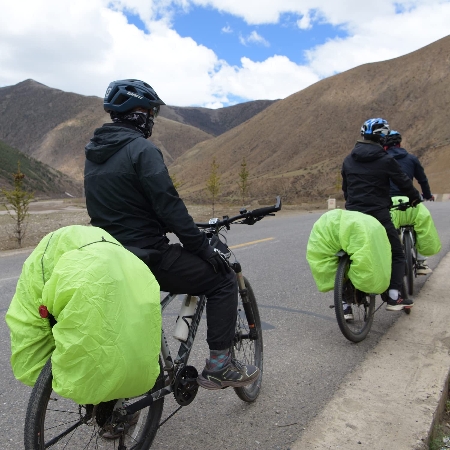 Waterproof Bike Rear Rack Cover - Durable Bicycle Trunk Rain Protector for Commuting, Touring & Outdoor Adventures