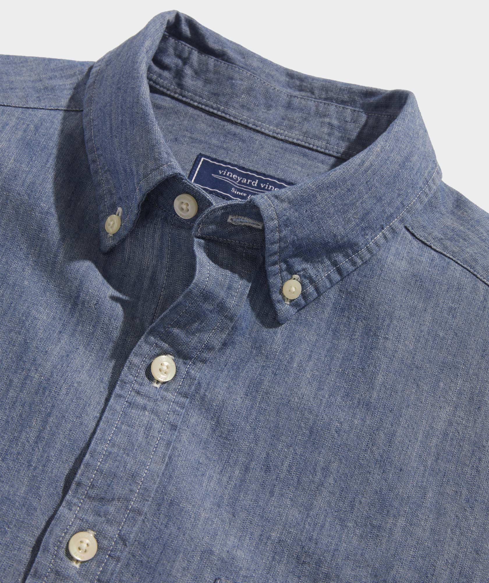 Vineyard Vines Men's Classic Chambray Shirt | Casual Button-Down Shirt for Men | Perfect for Outdoor Activities, Work & Date Nights