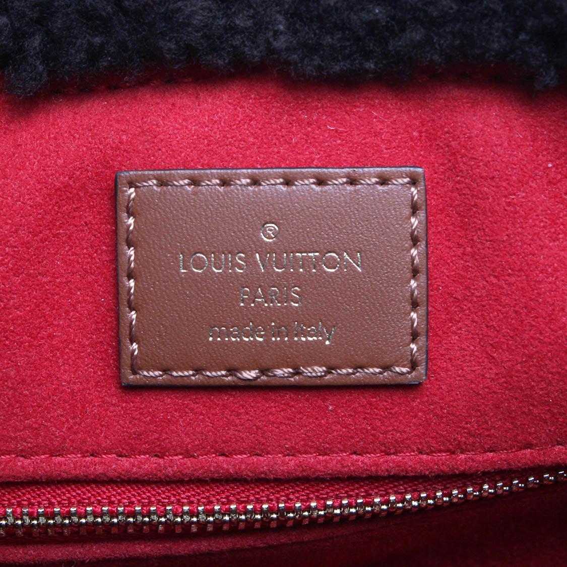 Louis Vuitton Monogram Fleece Teddy Onthego GM M55420 Handbag - Stylish Designer Tote for Women, Travel, Work & Everyday Use
