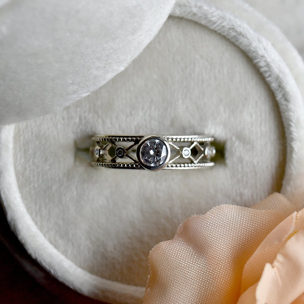 Exquisite Diamond Trellis Studded Ring for Women - 14K Gold Plated Elegant Jewelry Gift for Anniversary, Valentine's Day & Special Occasions - Perfect for Evening Parties, Date Nights & Formal Events