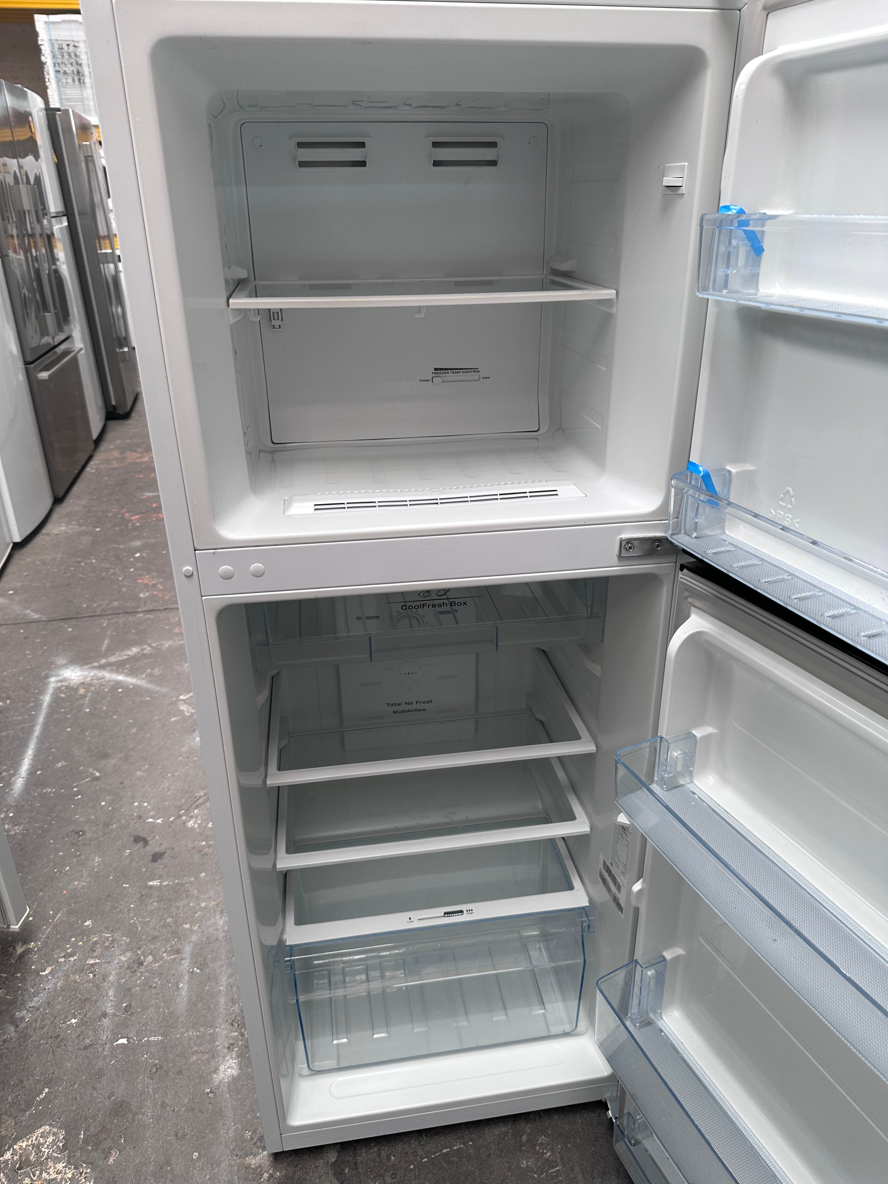 Hisense 230L Top Mount Refrigerator - Energy Efficient, Quiet Operation - Perfect for Small Apartments, Dorms & Office Break Rooms [Certified Refurbished]