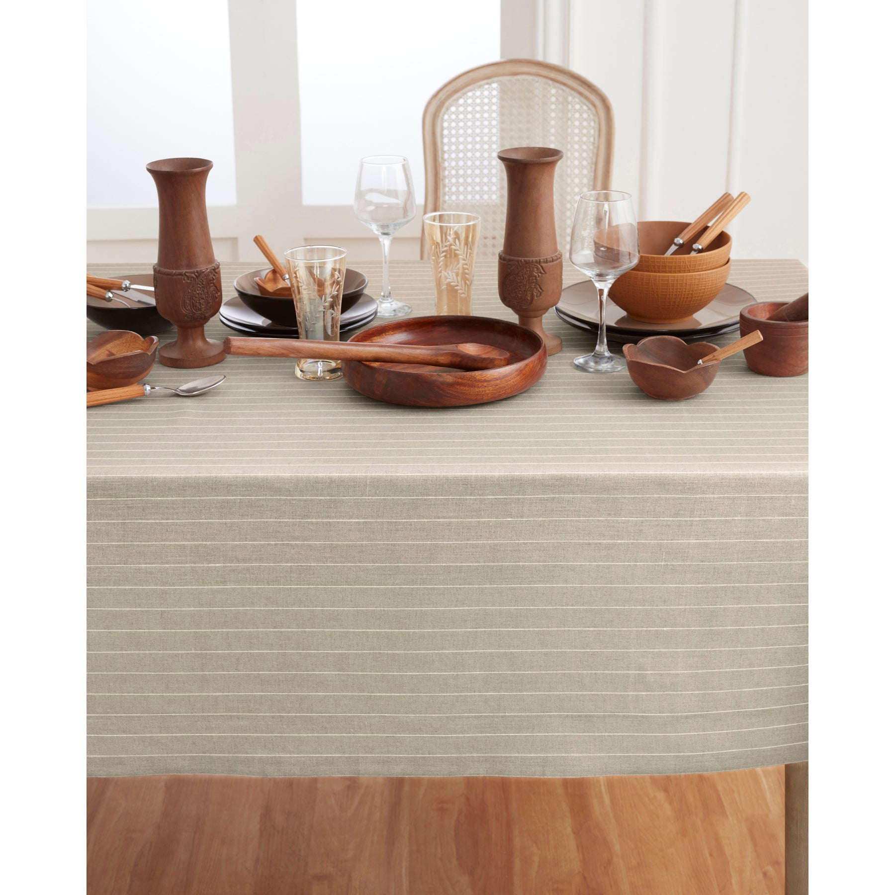 Elegant Pinstripe Tablecloth for Dining & Events - Premium Cotton Table Cover for Restaurants, Weddings & Home Decor