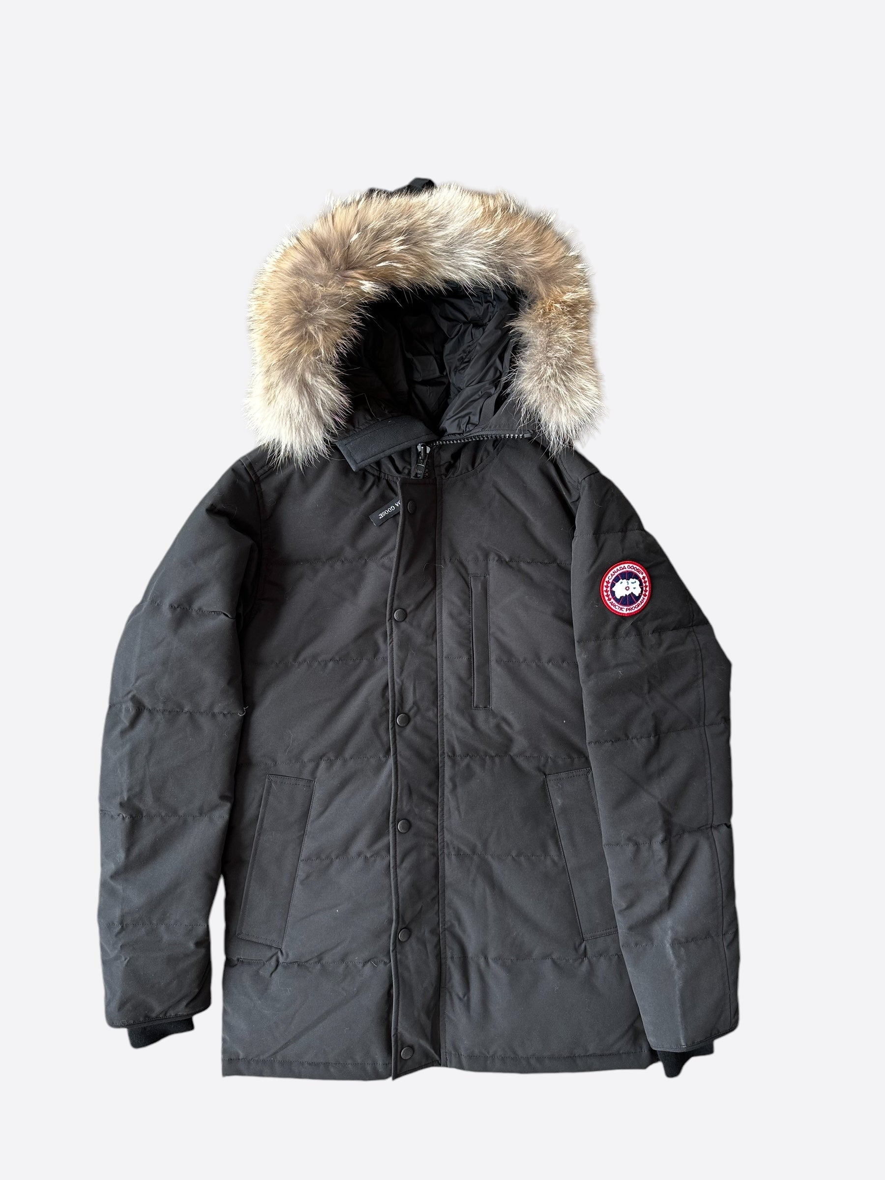 Canada Goose Carson Men's Black Down Jacket - Warm Winter Coat for Outdoor Activities & Urban Style