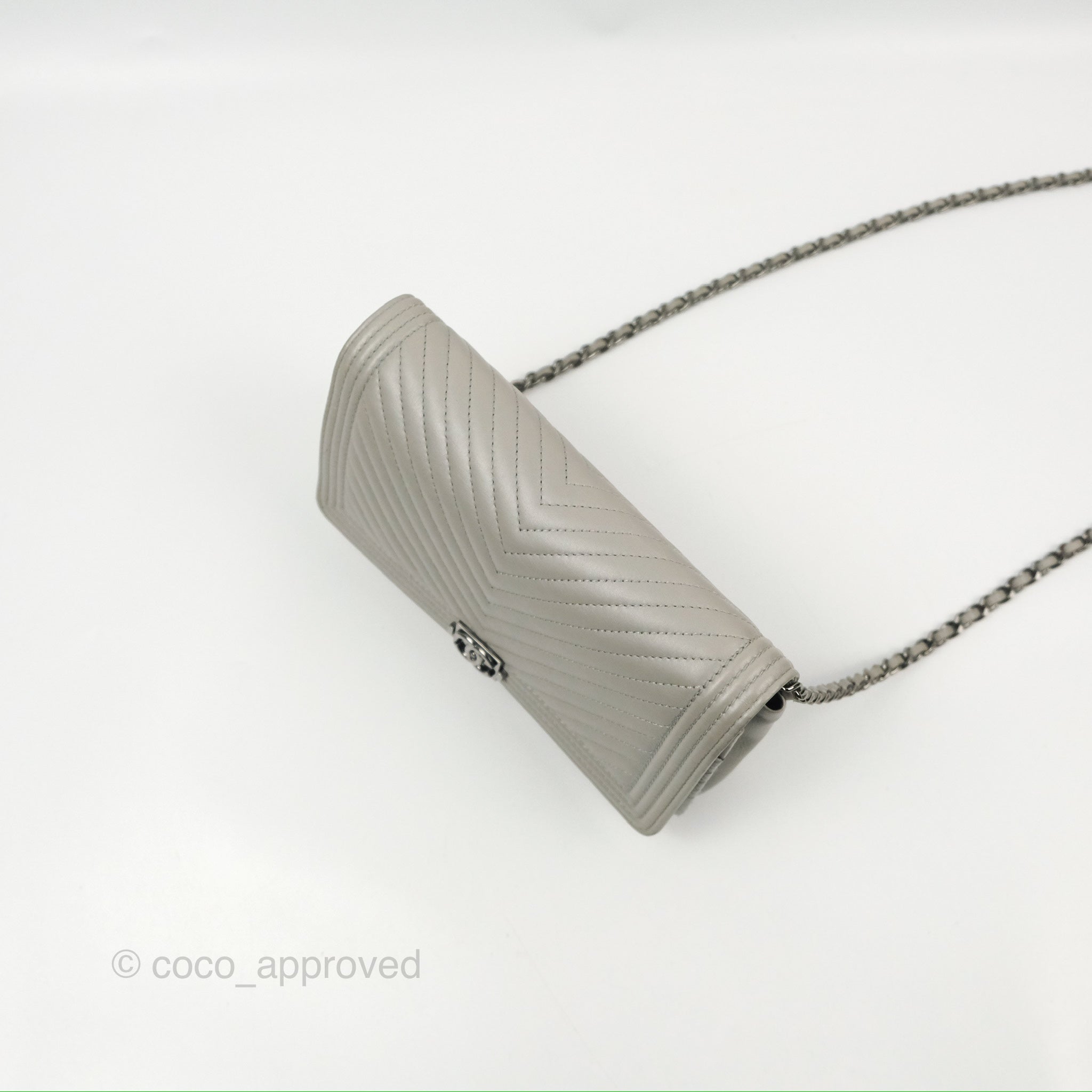 Chanel Chevron Boy Wallet on Chain WOC in Grey Lambskin with Gun Metal Hardware - Luxury Crossbody Bag for Women, Perfect for Evening Events & Daily Use