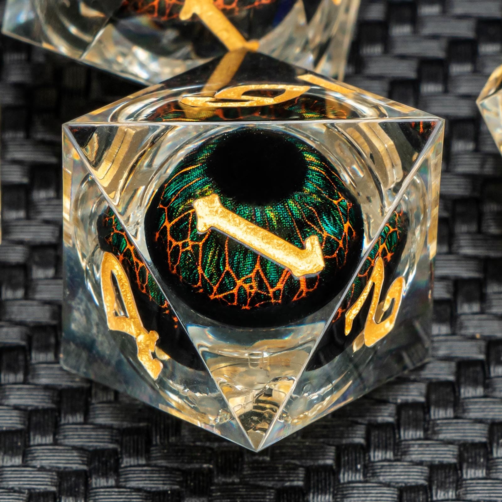 KERWELLSI Liquid Core Resin D&D Dice Set - Sharp Edge Beholder Eye Polyhedral RPG Dice (D20, D12, D10, D8, D6, D4) with Gift Box - Perfect for Dungeons & Dragons, Tabletop Gaming & Fantasy Roleplaying