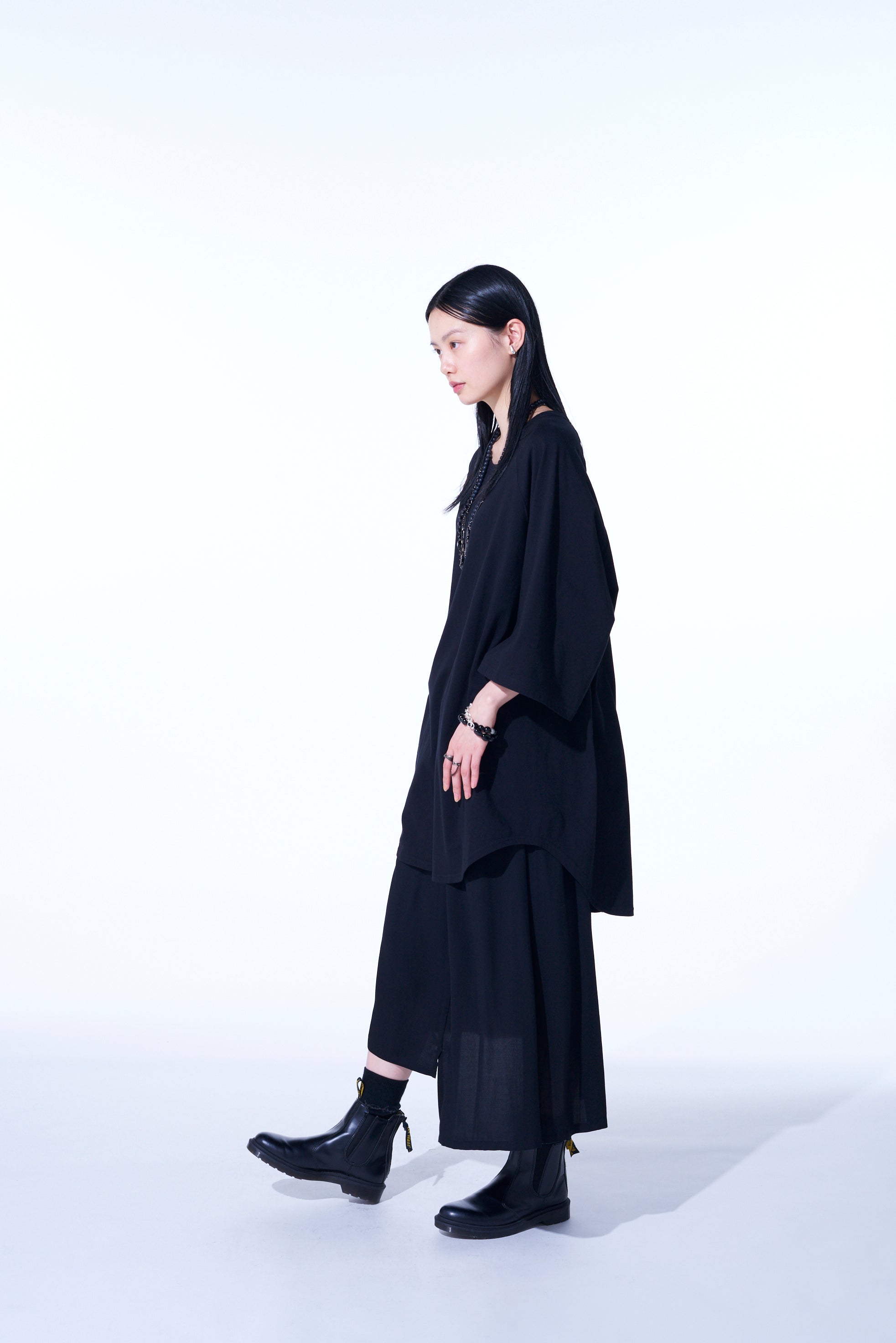 Oversized Cotton Jersey Raglan Sleeve T-Shirt with Back Center Stitch - Comfortable Casual Wear for Everyday Outfits & Street Style Fashion