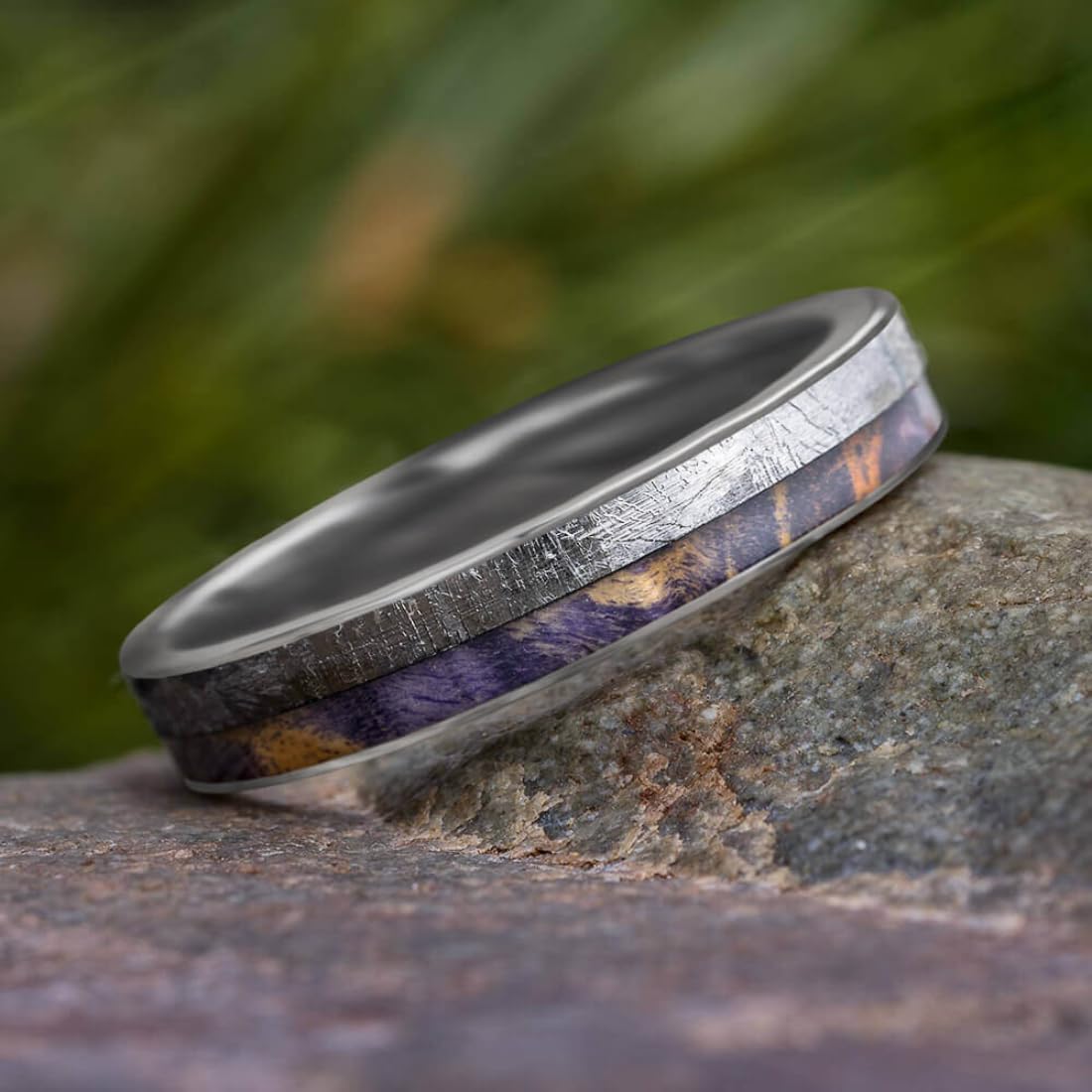 Unisex Titanium Wedding Ring with Gibeon Meteorite & Purple Box Elder Burl Wood - Comfort Fit Size 9 - Perfect for Men's Jewelry, Unique Gifts & Anniversary Celebrations