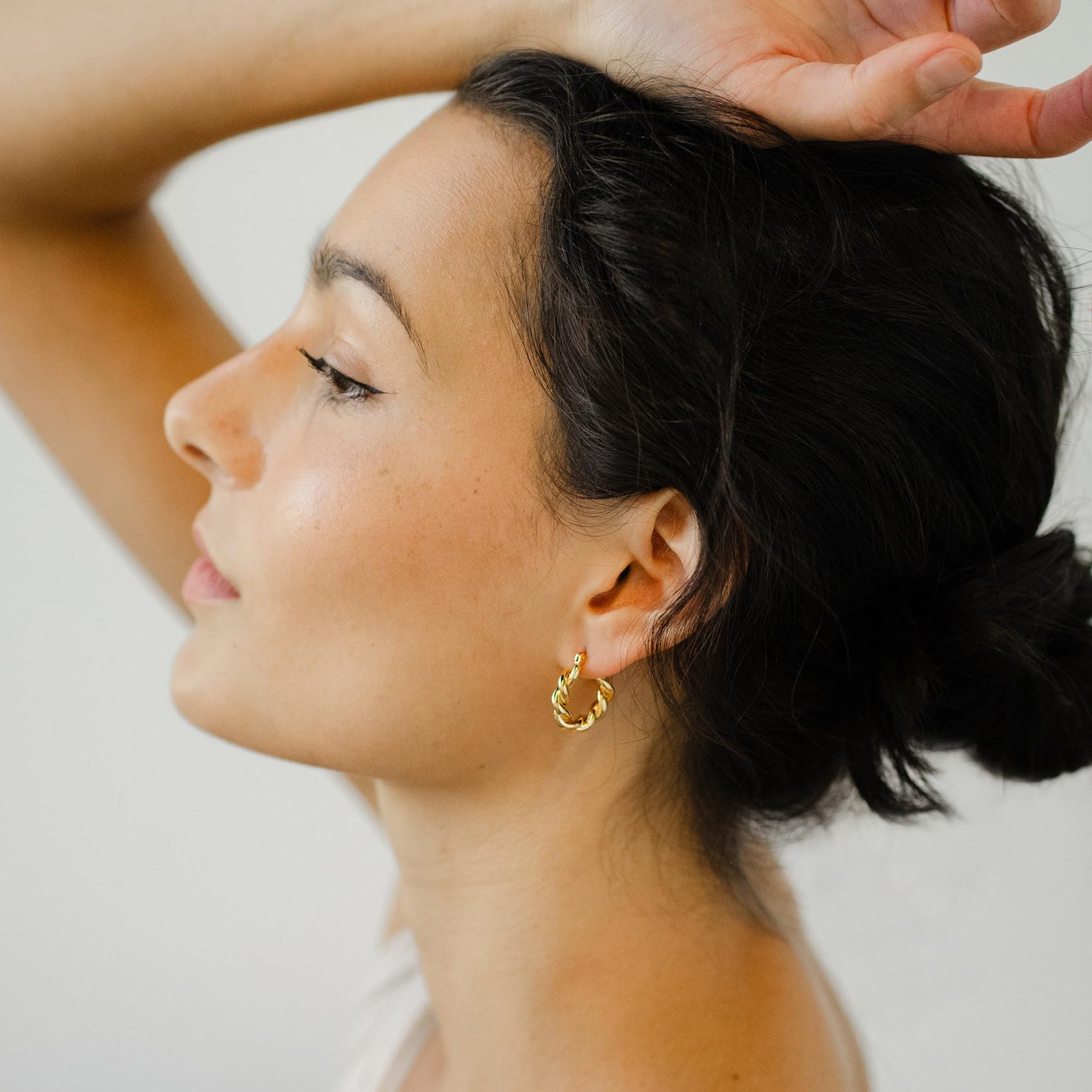 Twisted Gold Hoop Earrings for Women - Thick Chunky Hypoallergenic Vintage Twist Hoops - Perfect for Parties, Weddings & Everyday Wear