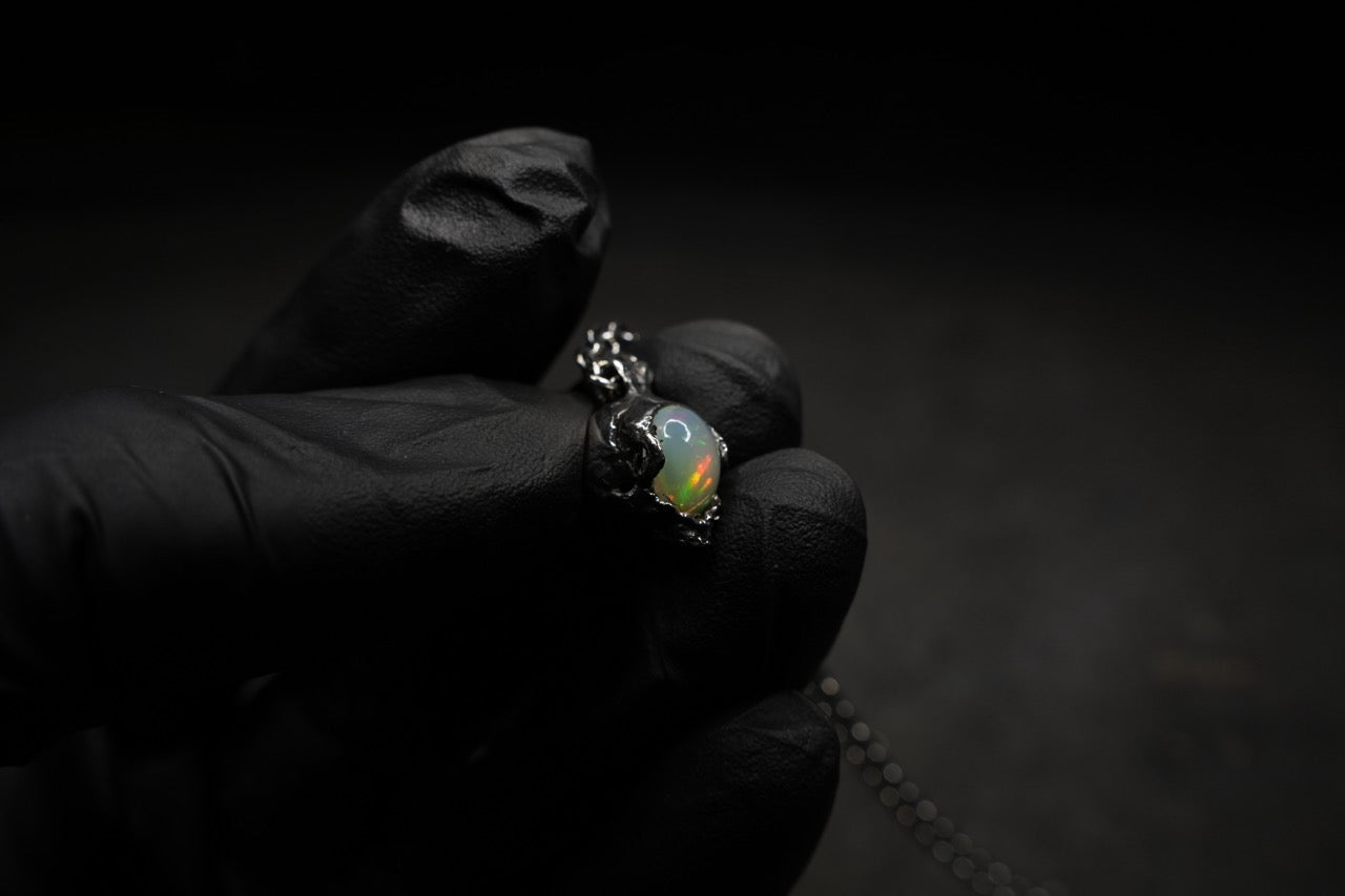 Opal Space Skull Necklace - Unique Gothic Jewelry for Women & Men | Perfect for Halloween, Cosplay, and Alternative Fashion