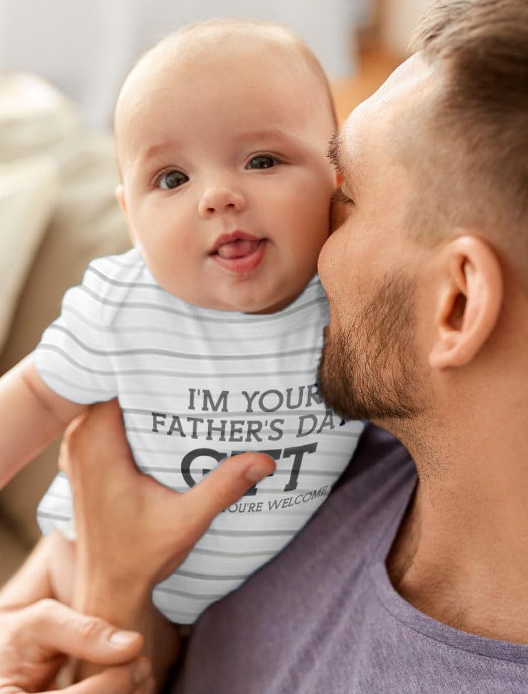 Funny 'I'm Your Father's Day Gift' Baby Bodysuit - Cute New Dad Outfit for Baby Boys & Girls | Perfect First Father's Day Gift & New Dad Present for Photo Shoots & Family Celebrations