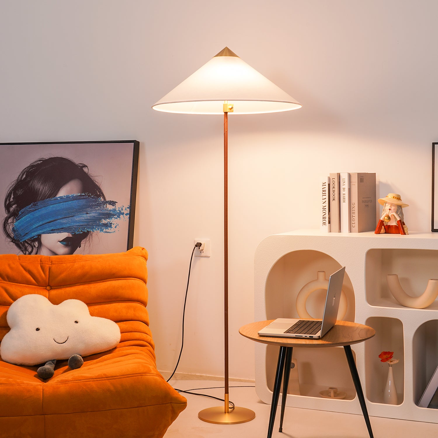 Modern Chinese Hat Floor Lamp - Stylish Rattan Shade for Living Room, Bedroom & Office Decor - Perfect for Cozy Ambiance and Reading Nook Lighting