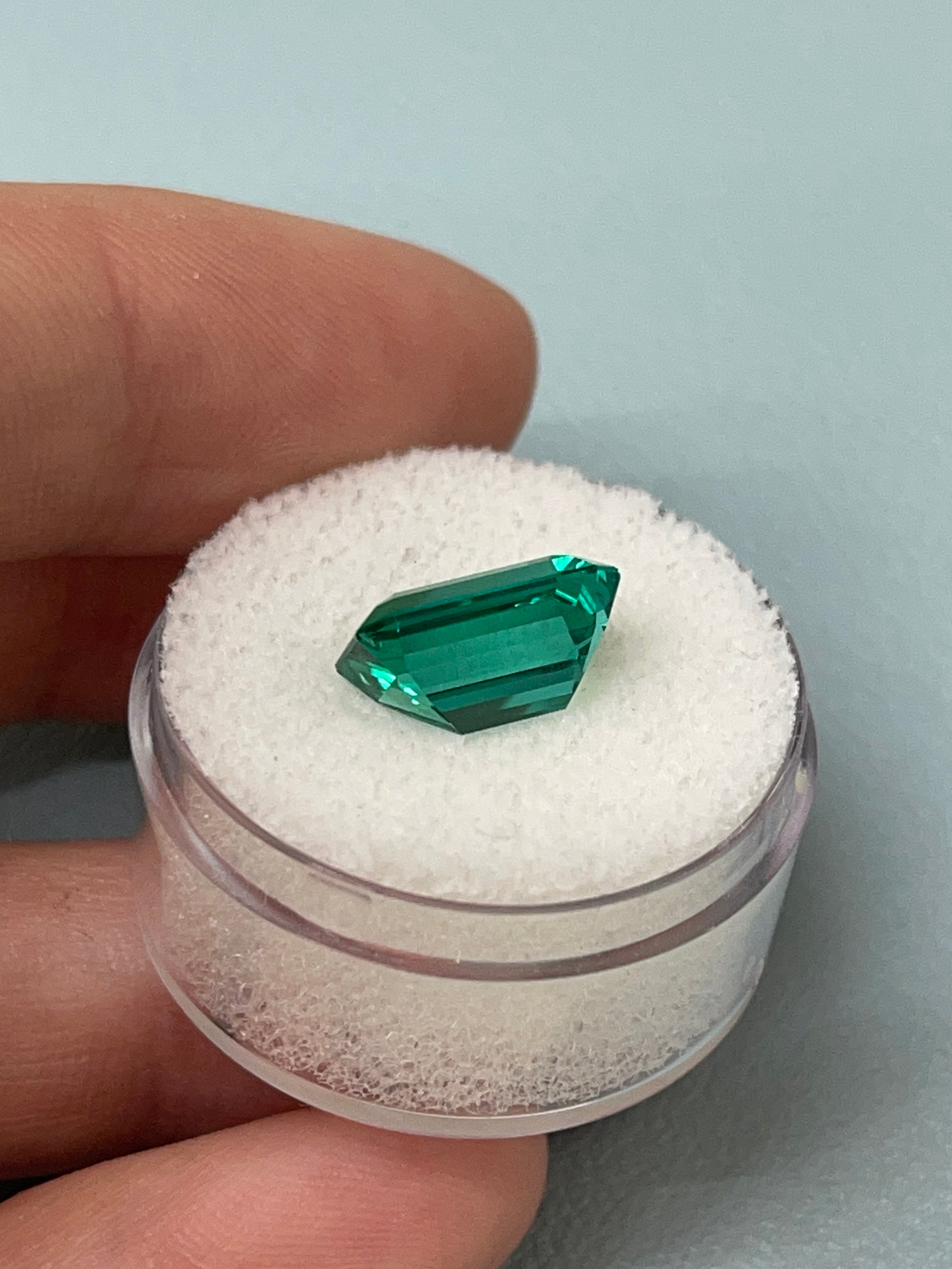 4.10 Carat AAA+ Vivid Bluish Green Natural Brazilian Loose Emerald Gemstone - Perfect for Jewelry Making, Engagement Rings & Luxury Gifts