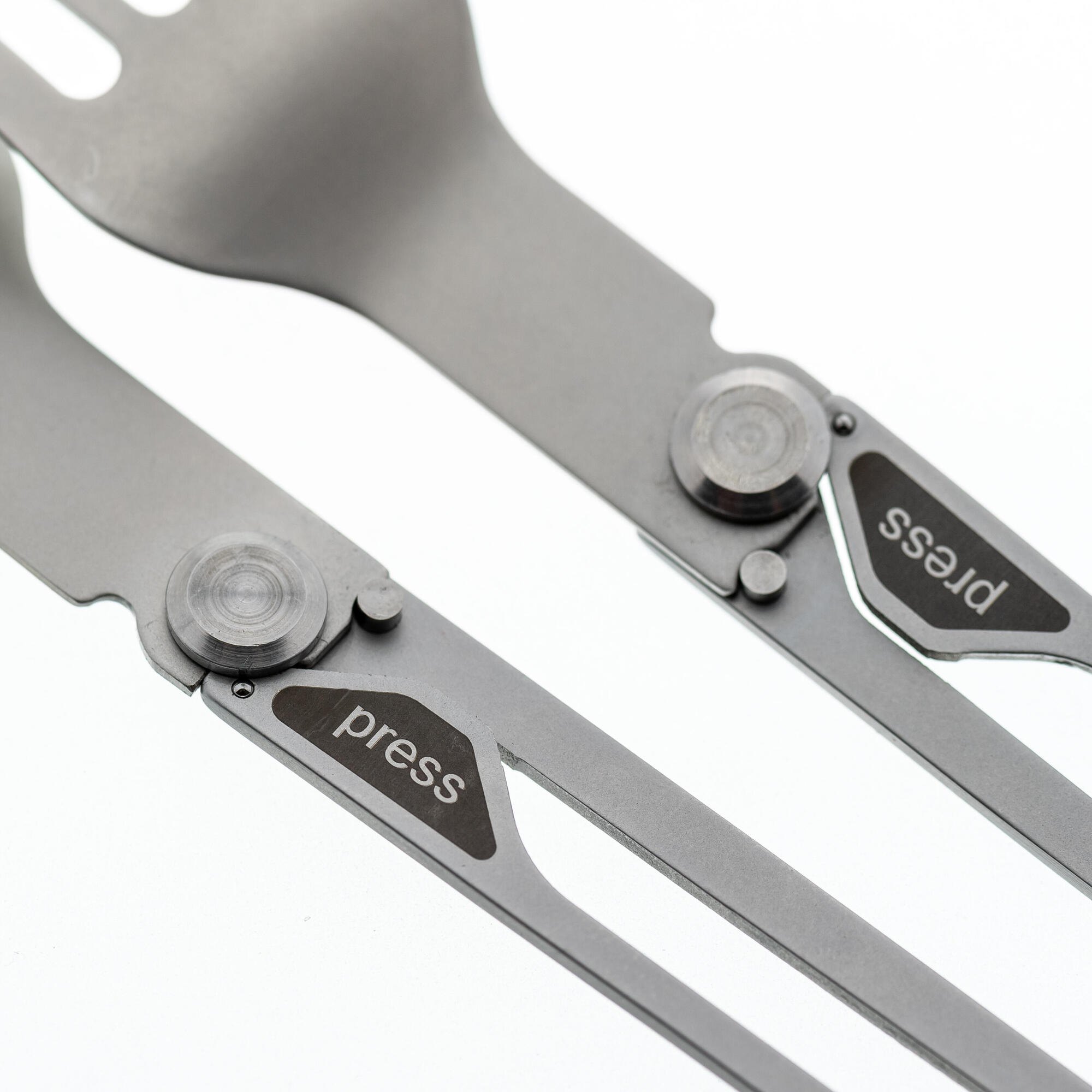 Quechua MH500 Stainless Steel Foldable Camping Cutlery Set - Lightweight & Durable Travel Utensils for Hiking, Backpacking & Outdoor Adventures