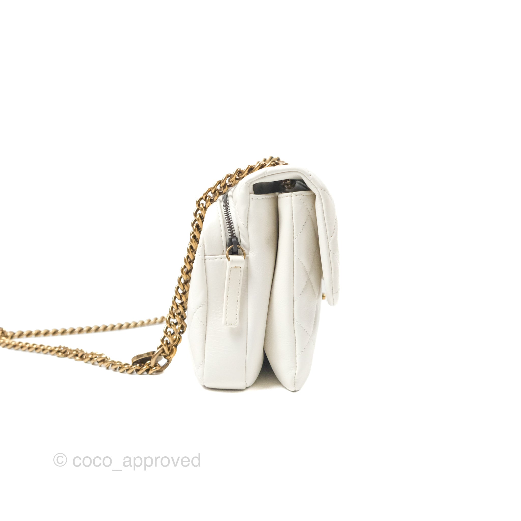 Chanel CC Crown Flap Bag in White Calfskin with Antique Gold Hardware - Luxury Crossbody Purse for Women, Perfect for Evening Events & Date Nights