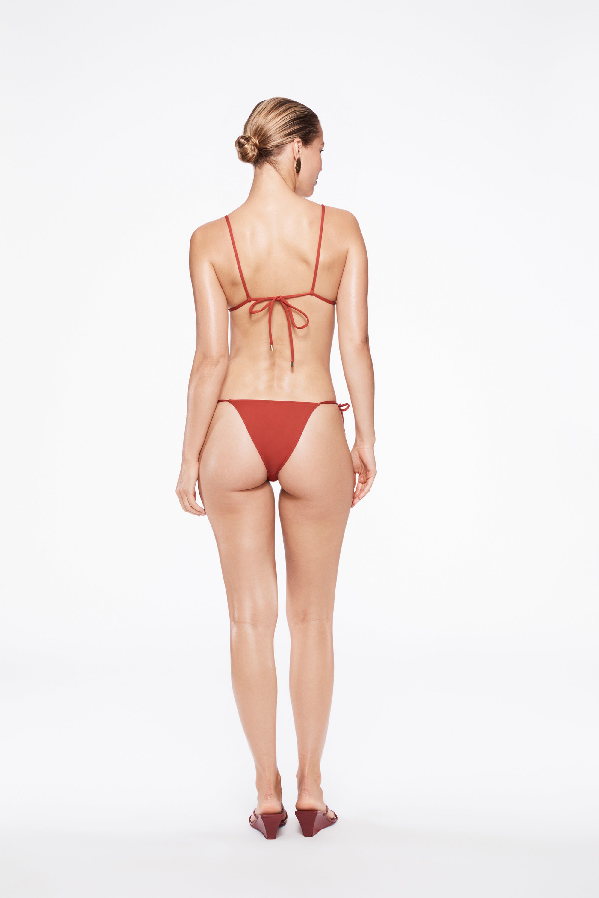 Eco-Friendly Terracotta Compression Top with Gold Tips - Perfect for Yoga, Workouts & Casual Wear