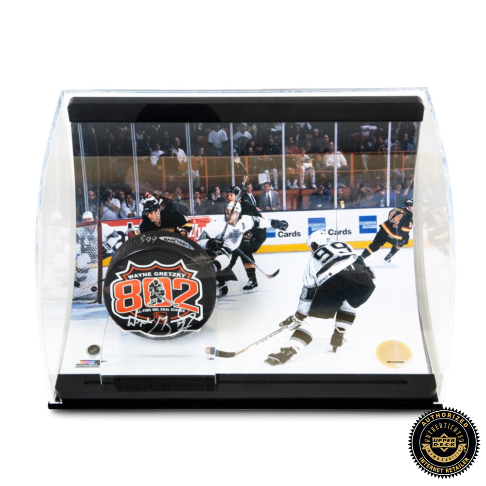 Wayne Gretzky Autographed 802 Goal Puck with Photo - Limited Edition Collectible Hockey Memorabilia for Display in Man Caves, Sports Bars & Fan Collections